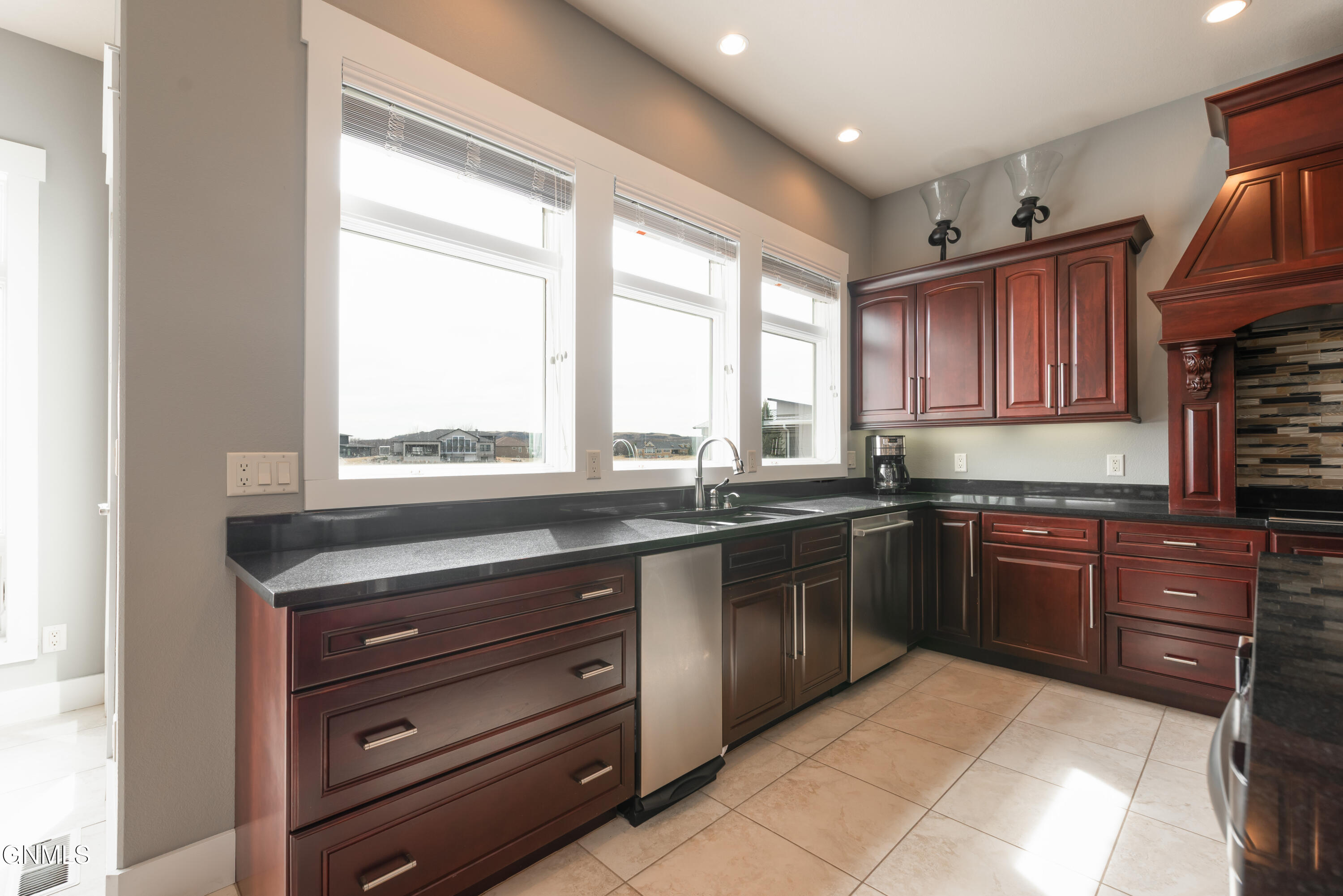 4303 Borden Harbor Place SE