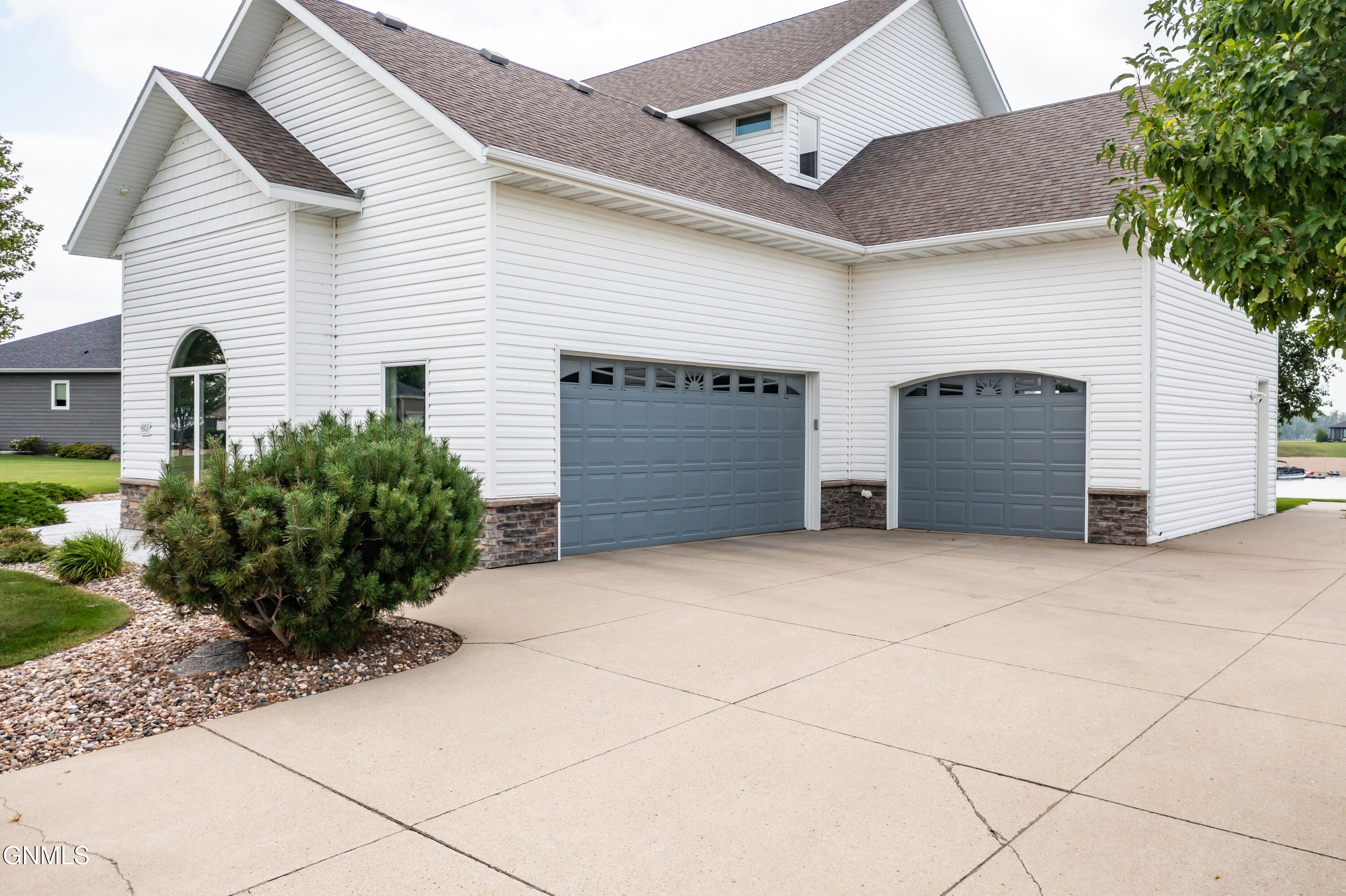 4303 Borden Harbor Place SE