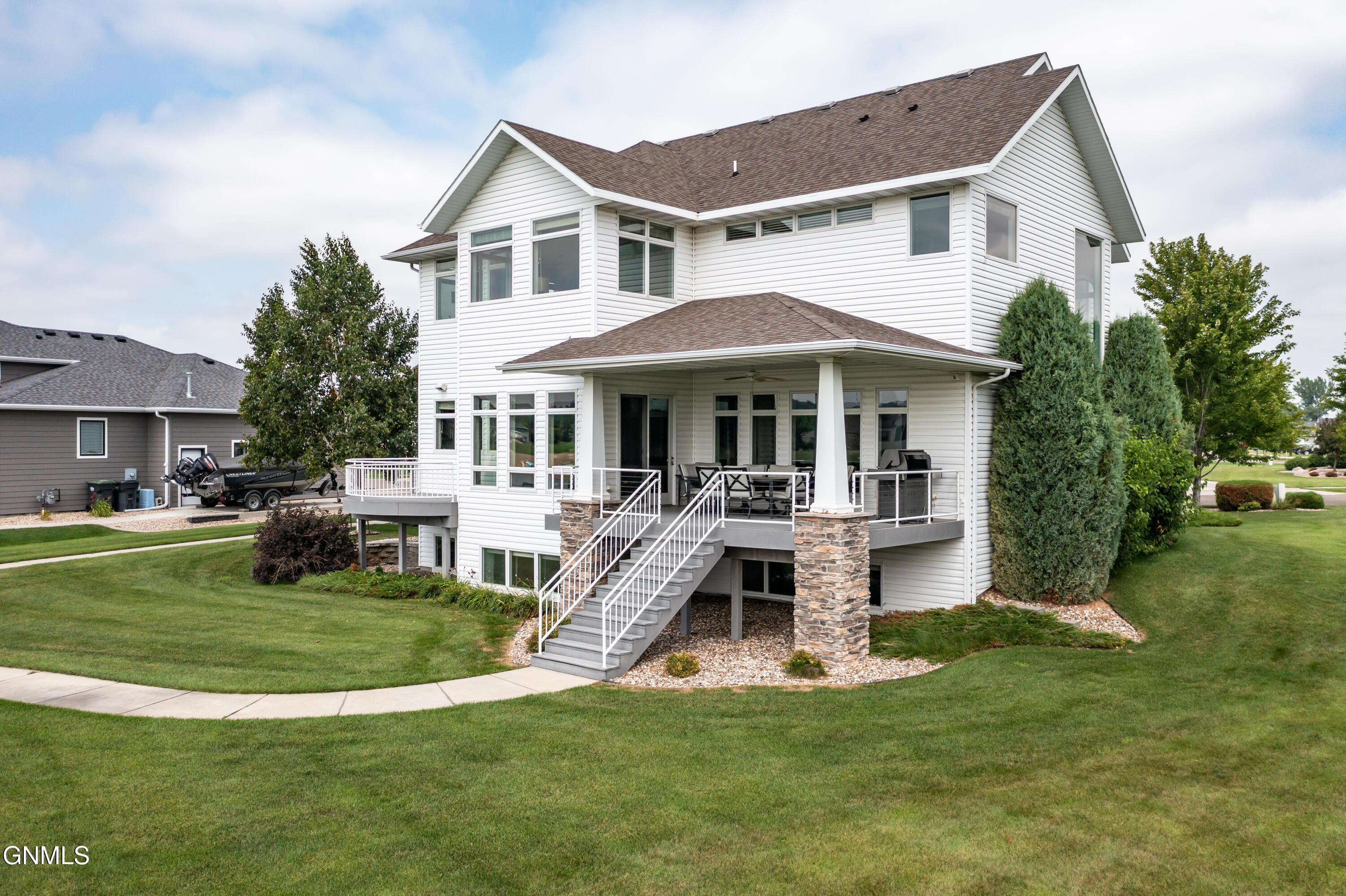 4303 Borden Harbor Place SE