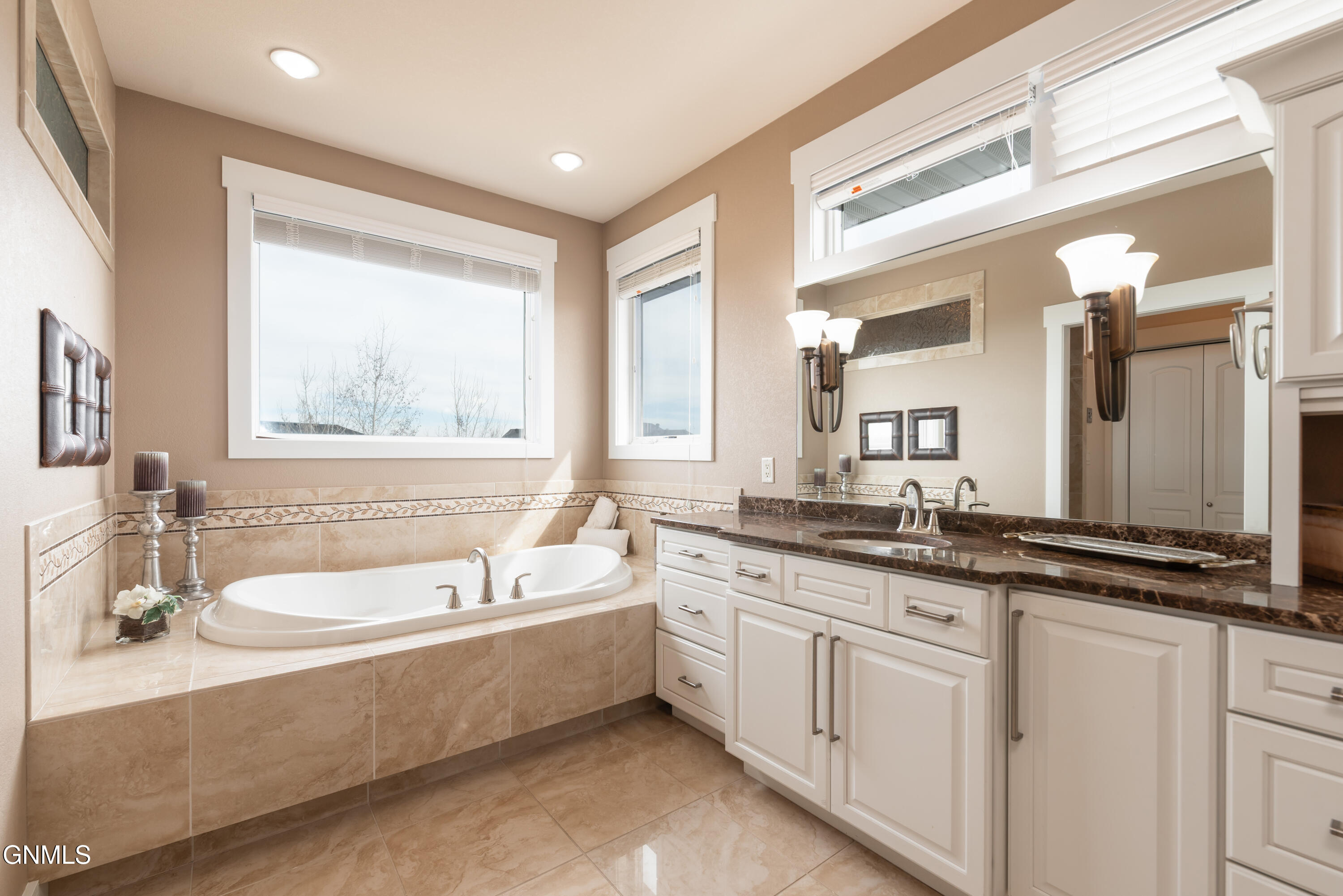 4303 Borden Harbor Place SE