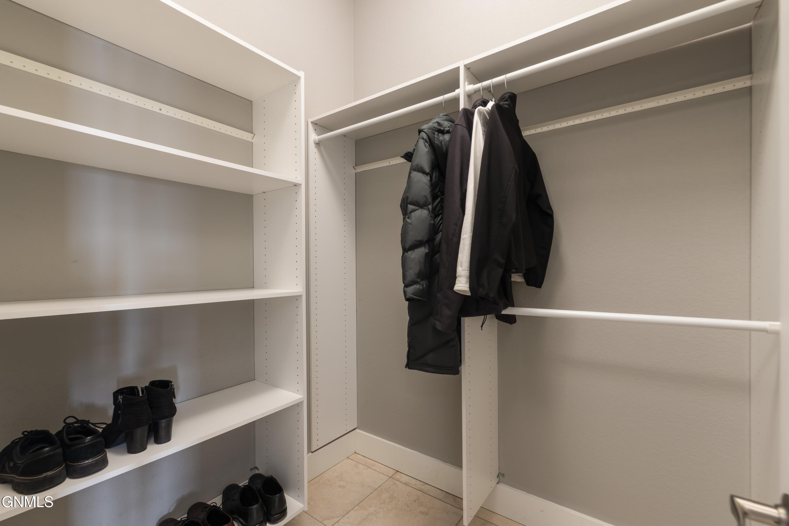 4303 Borden Harbor Place SE