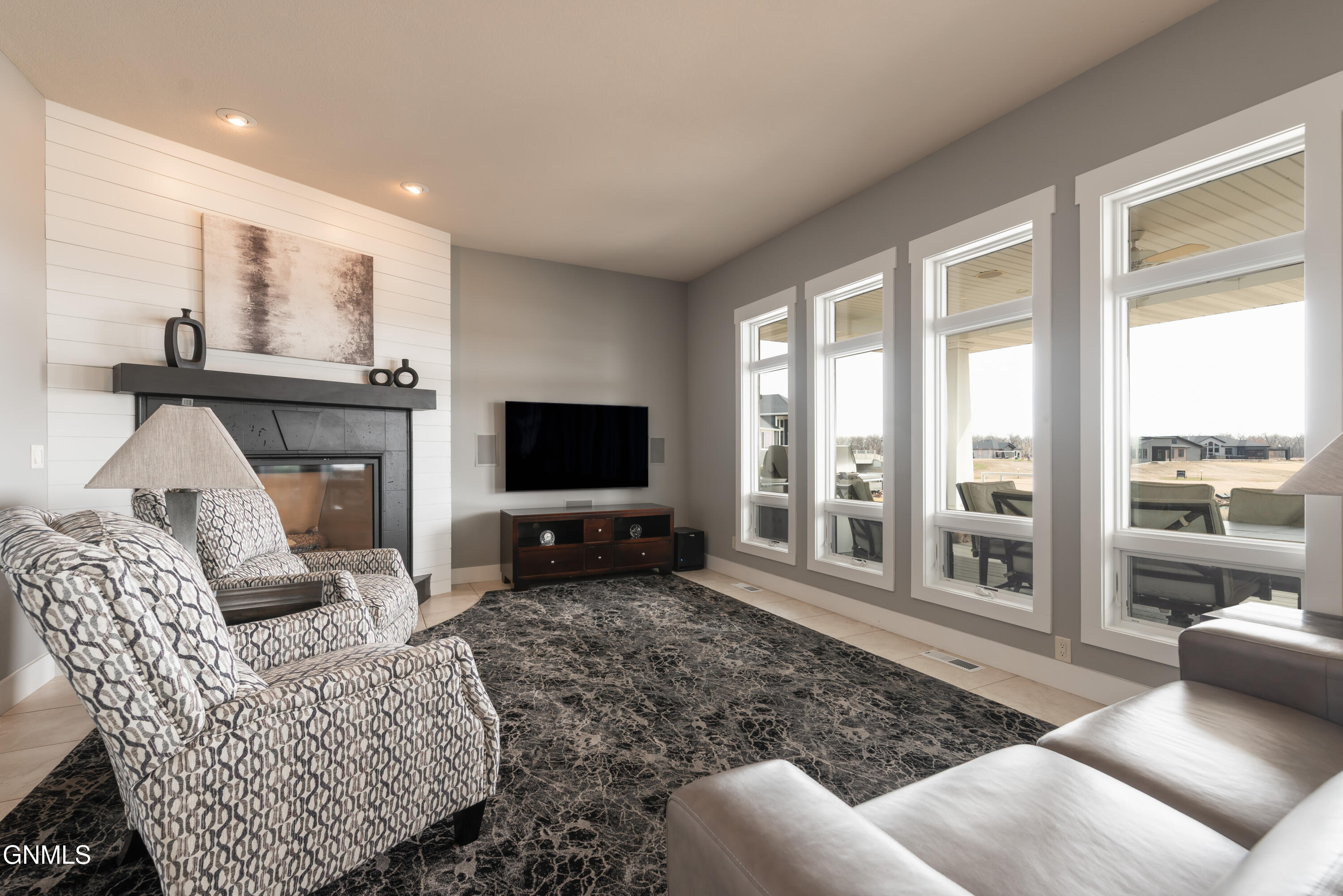 4303 Borden Harbor Place SE