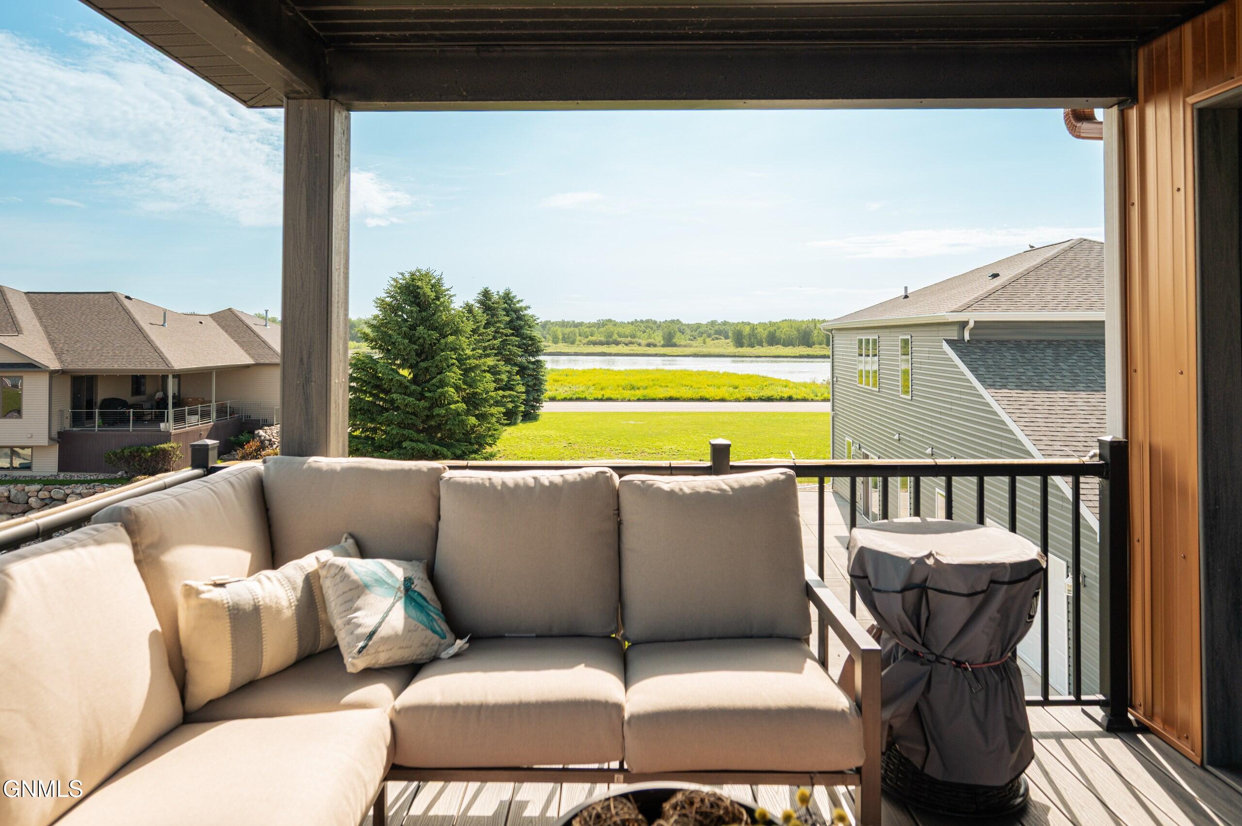 2321 Bayview Court