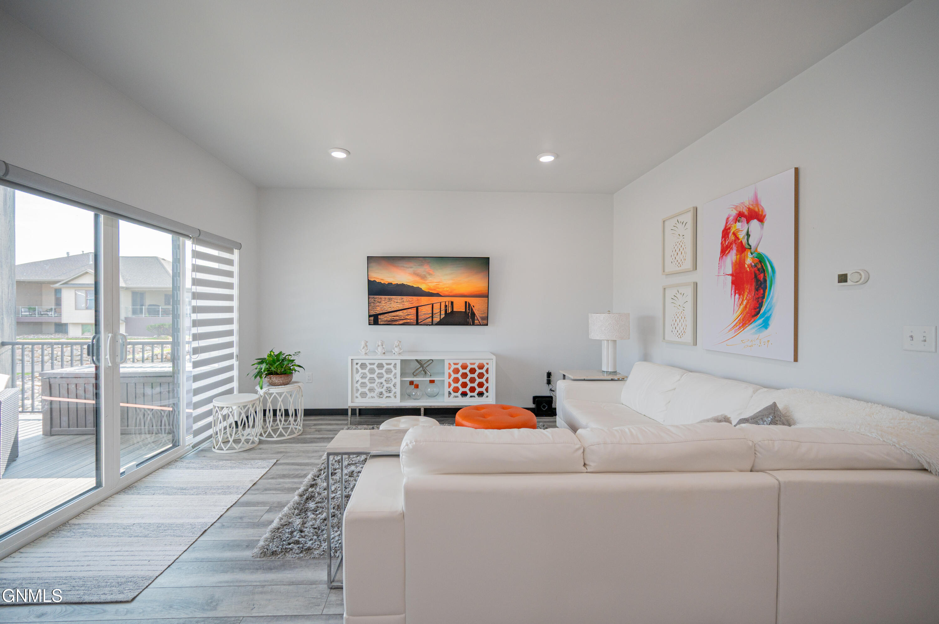 2321 Bayview Court