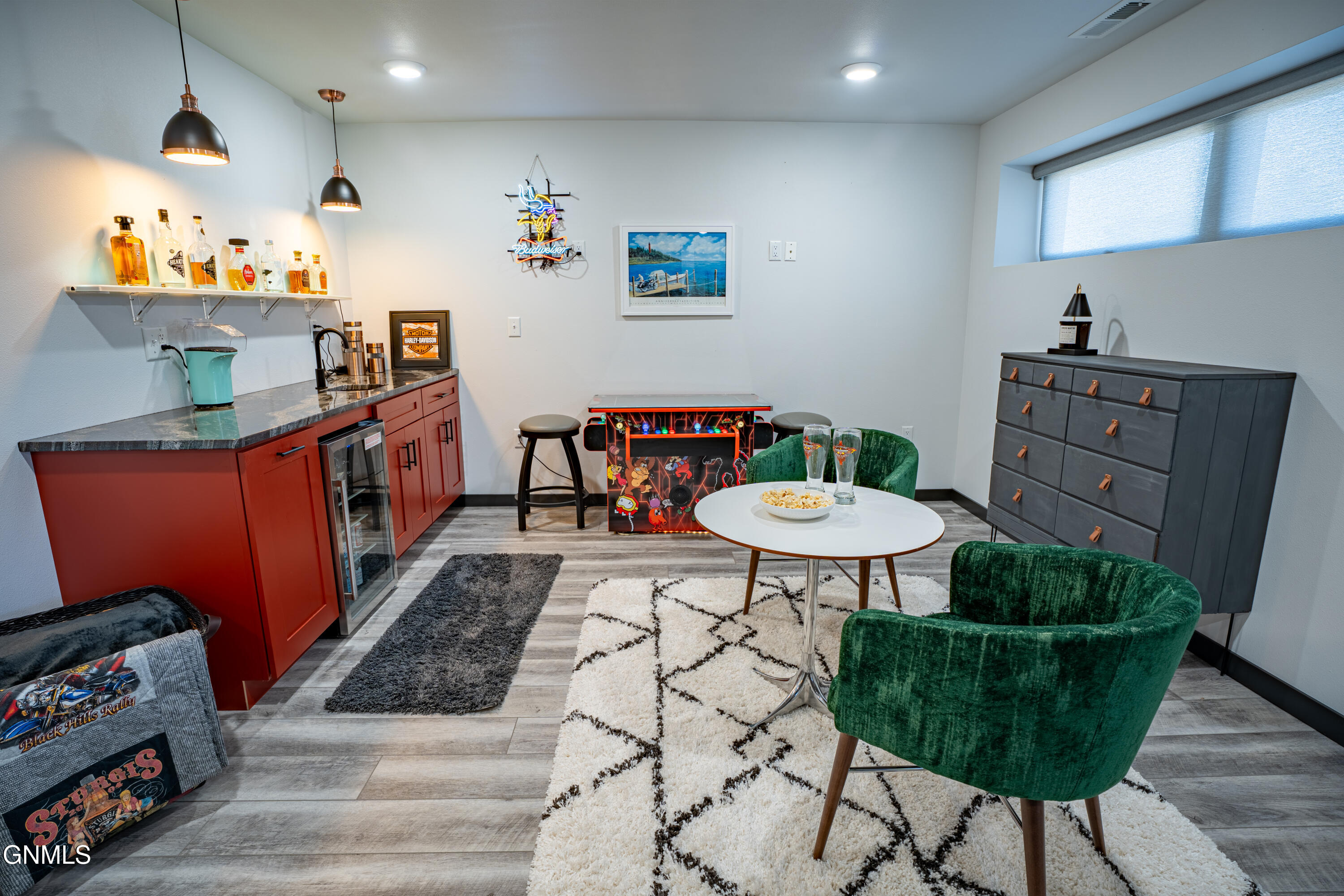2321 Bayview Court