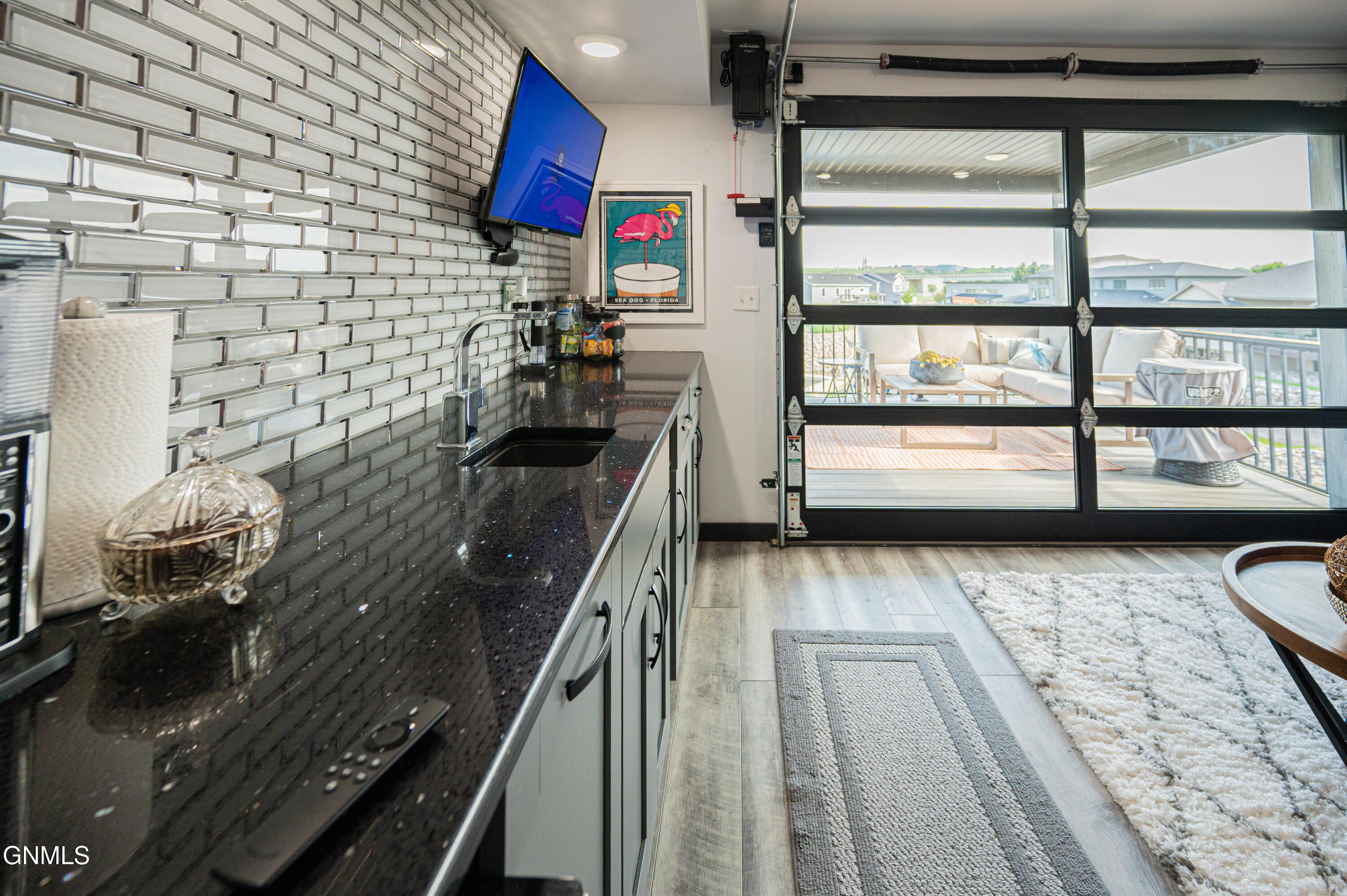 2321 Bayview Court