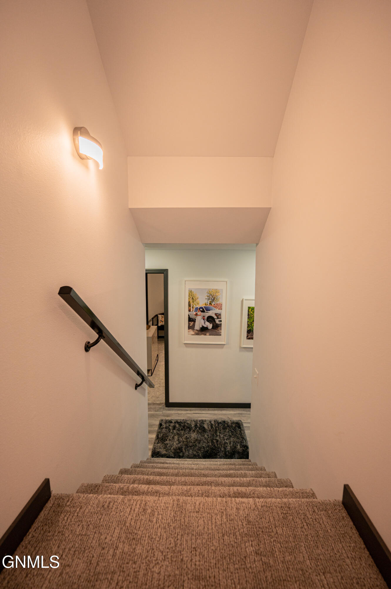 2321 Bayview Court