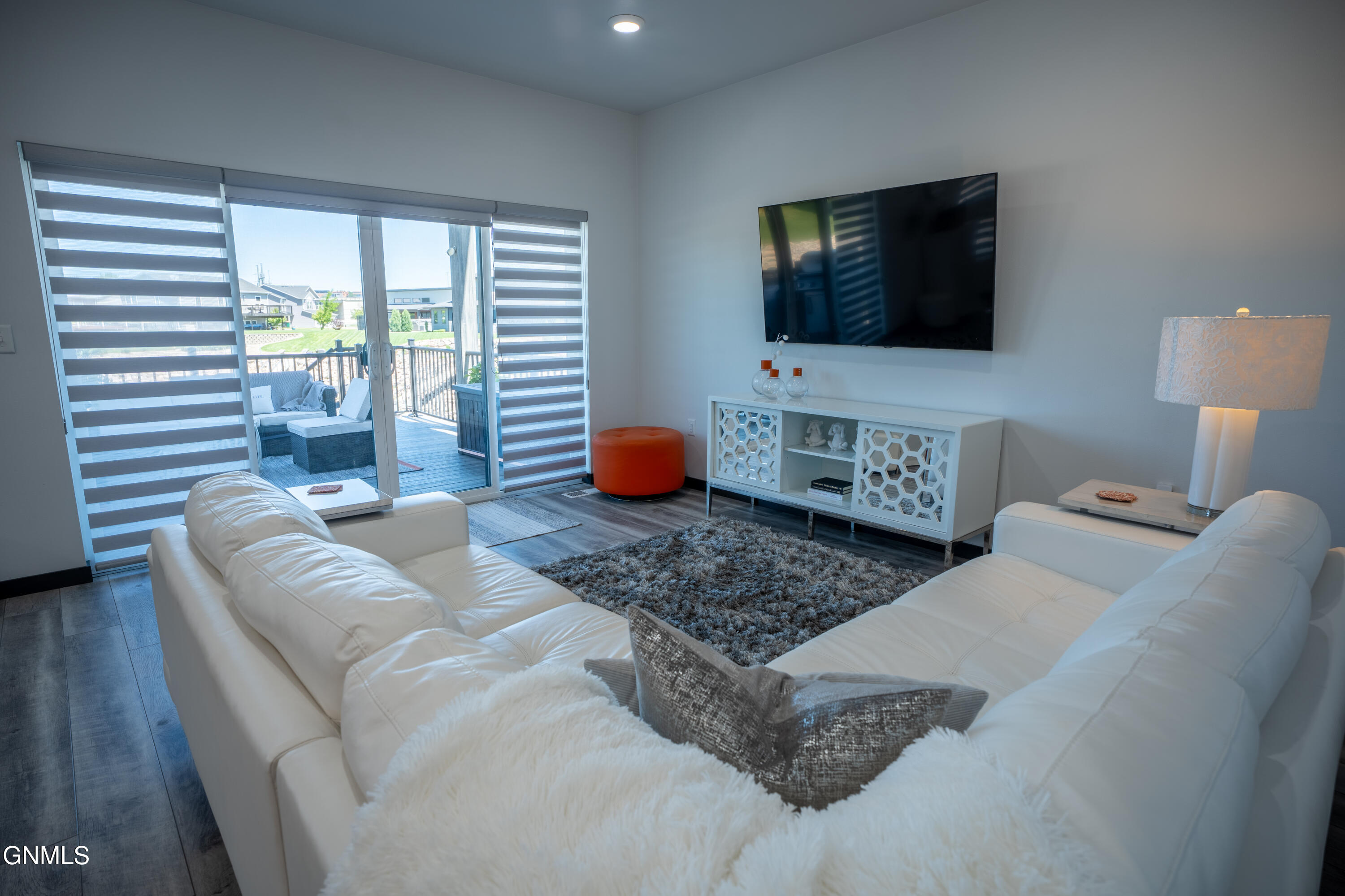 2321 Bayview Court