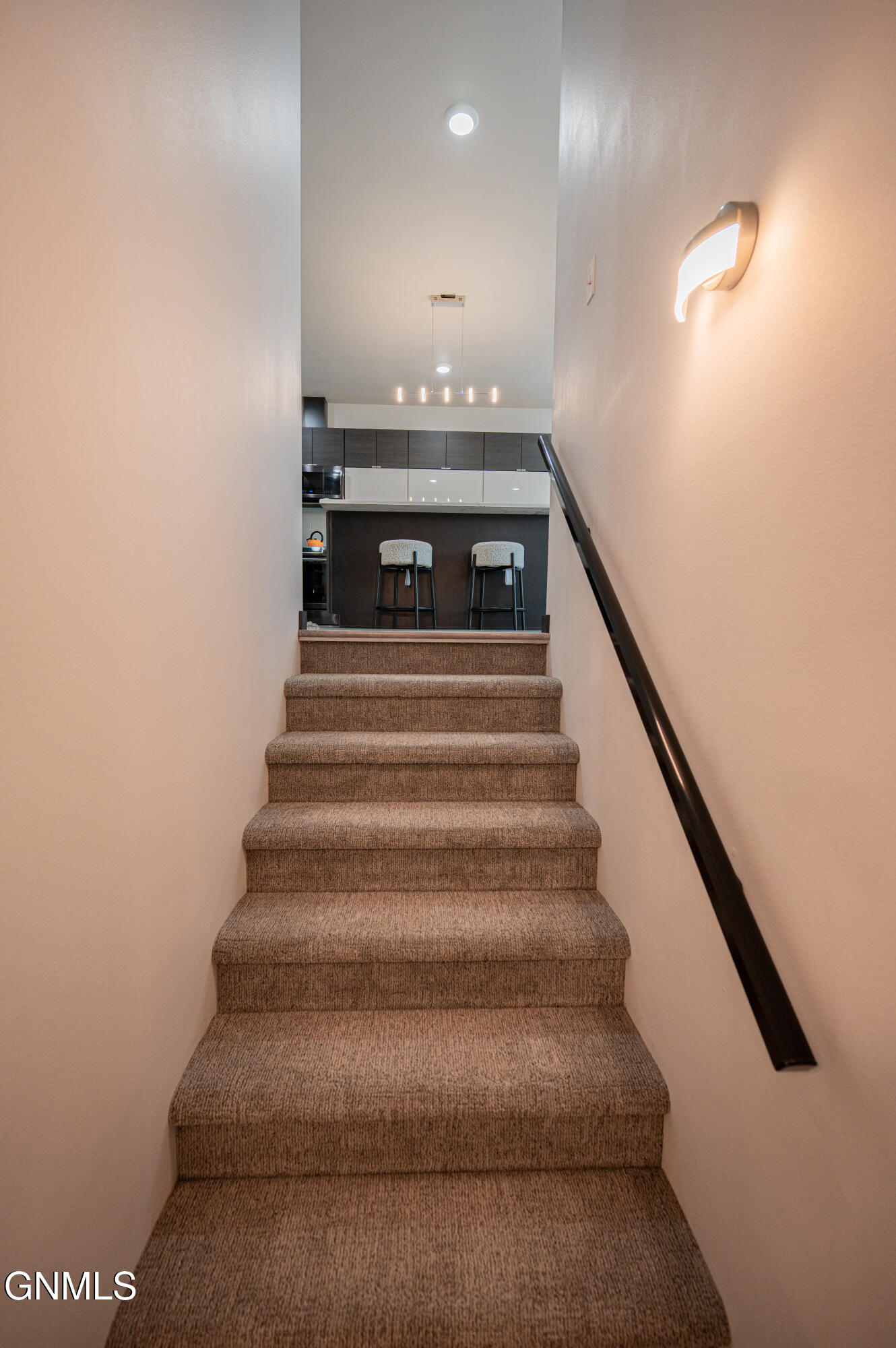 2321 Bayview Court