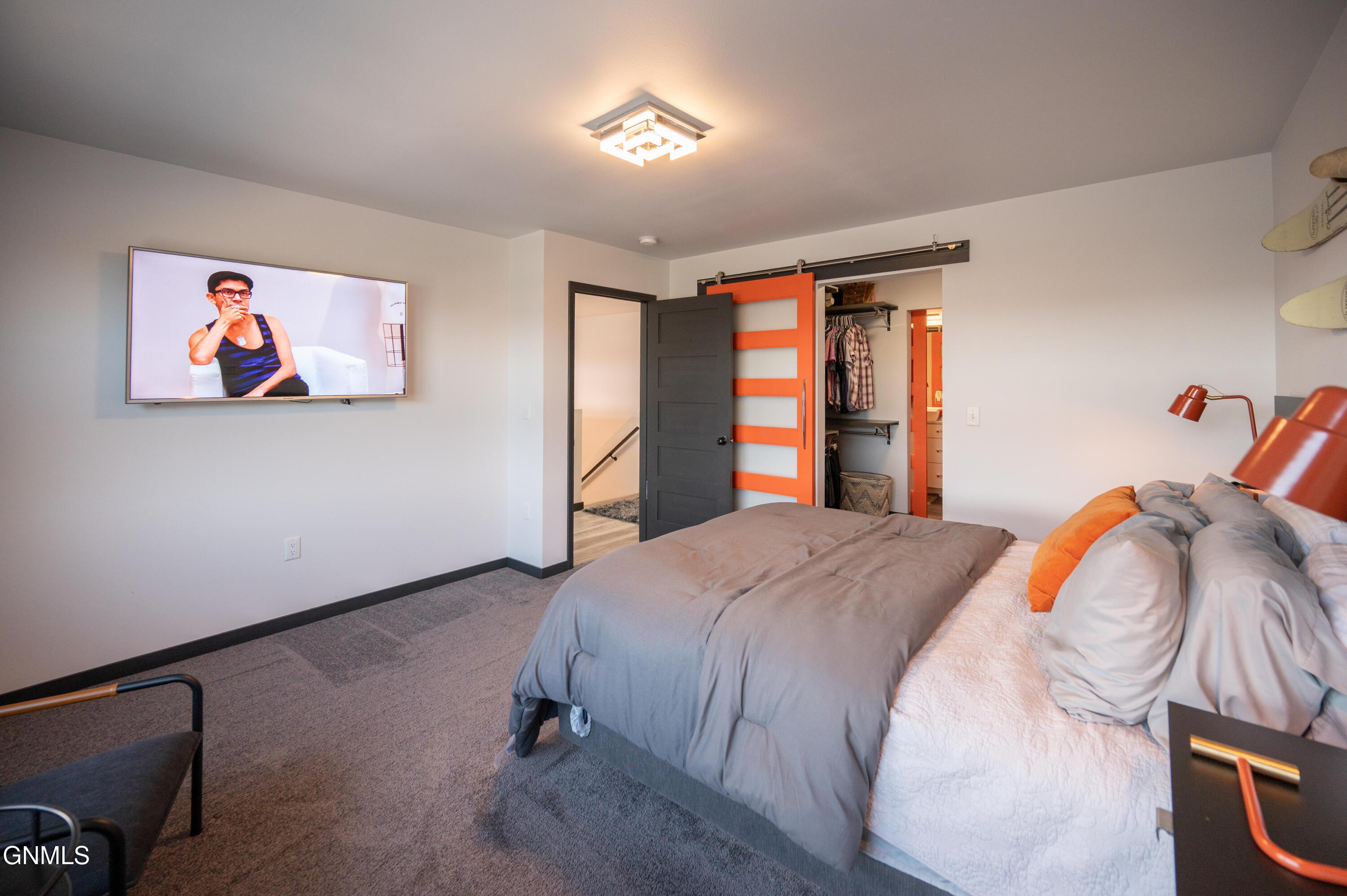 2321 Bayview Court