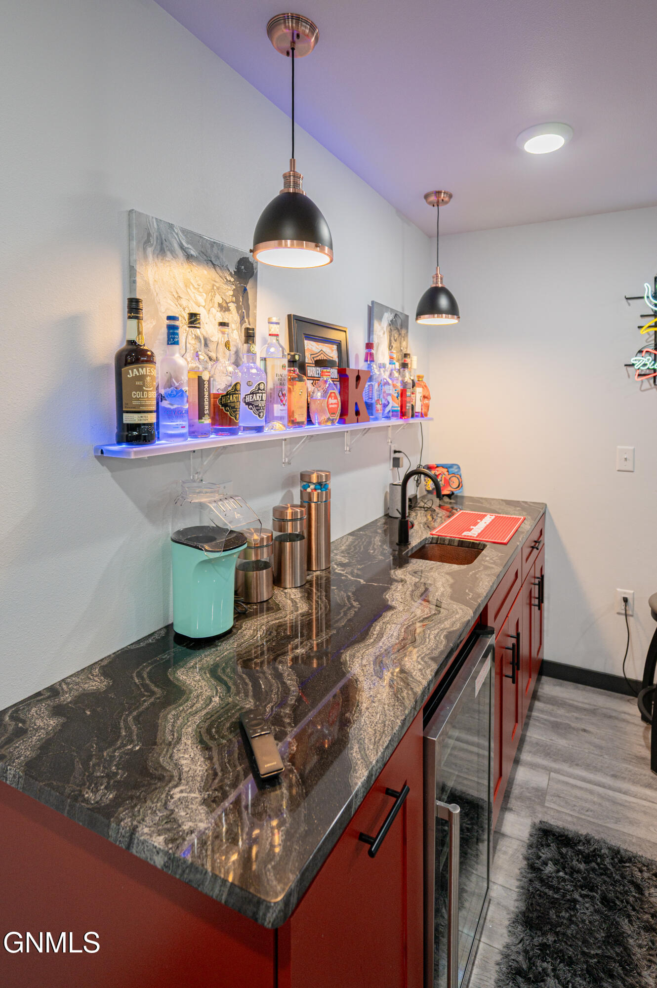 2321 Bayview Court