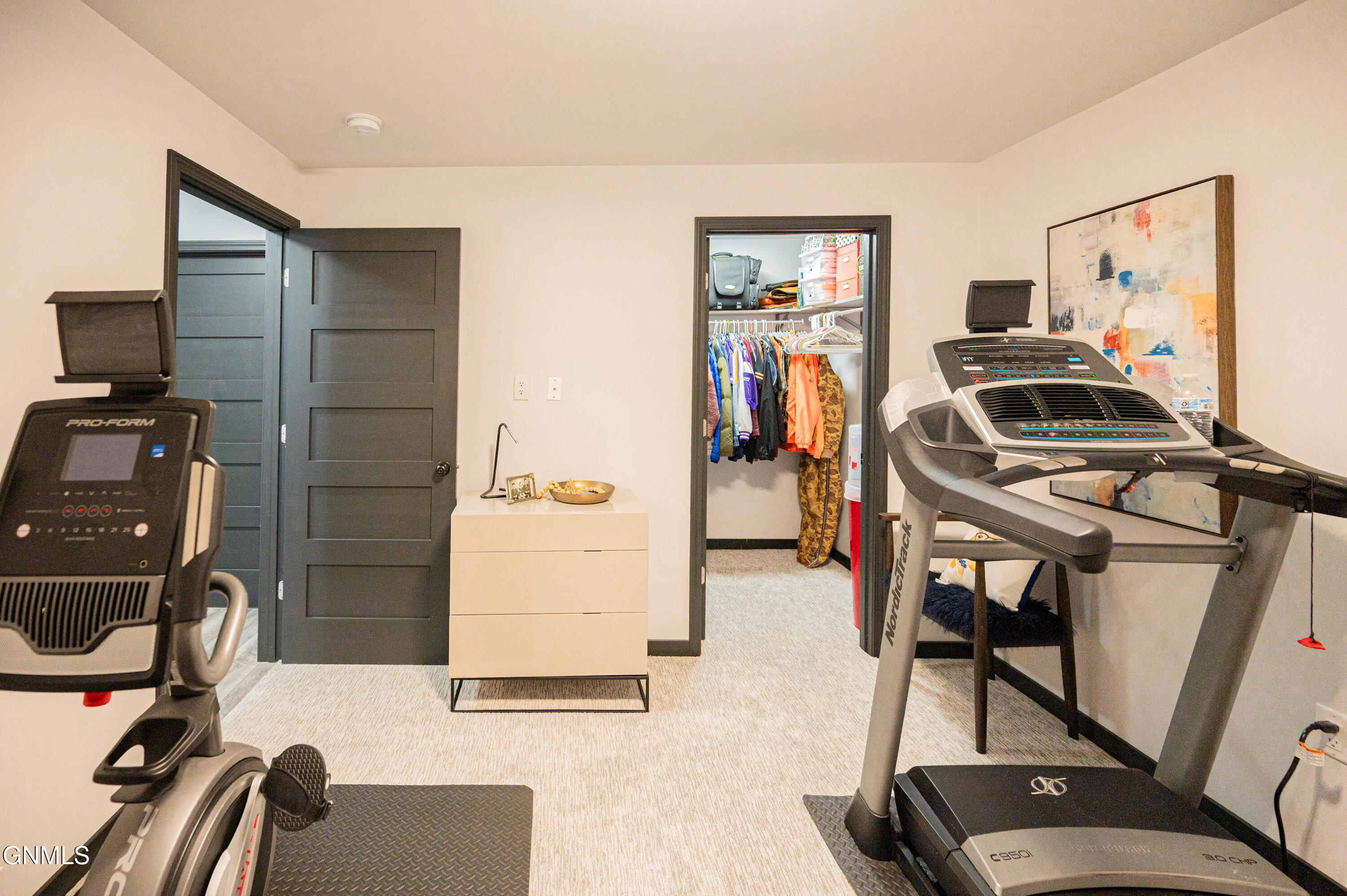 2321 Bayview Court