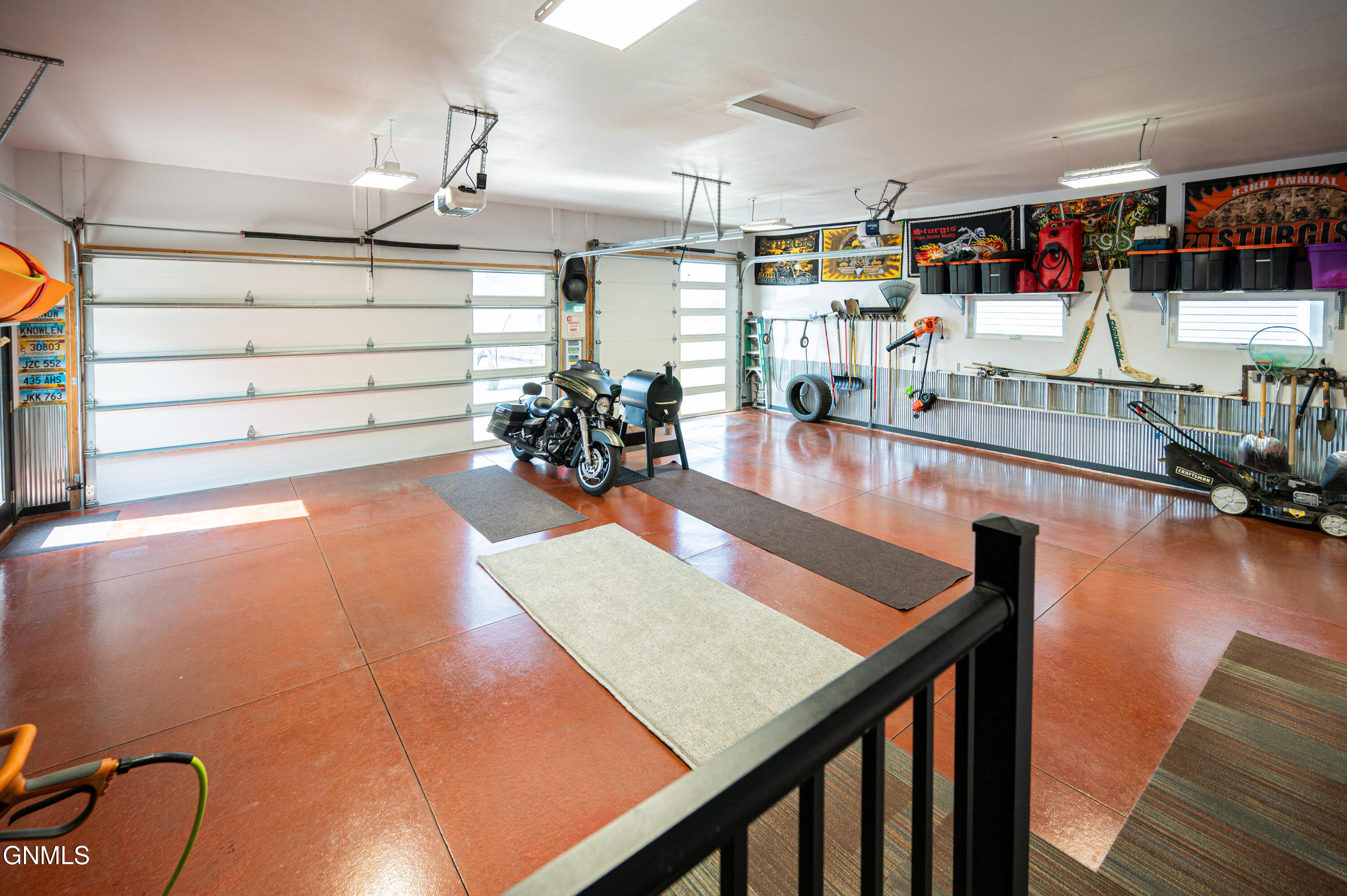 2321 Bayview Court