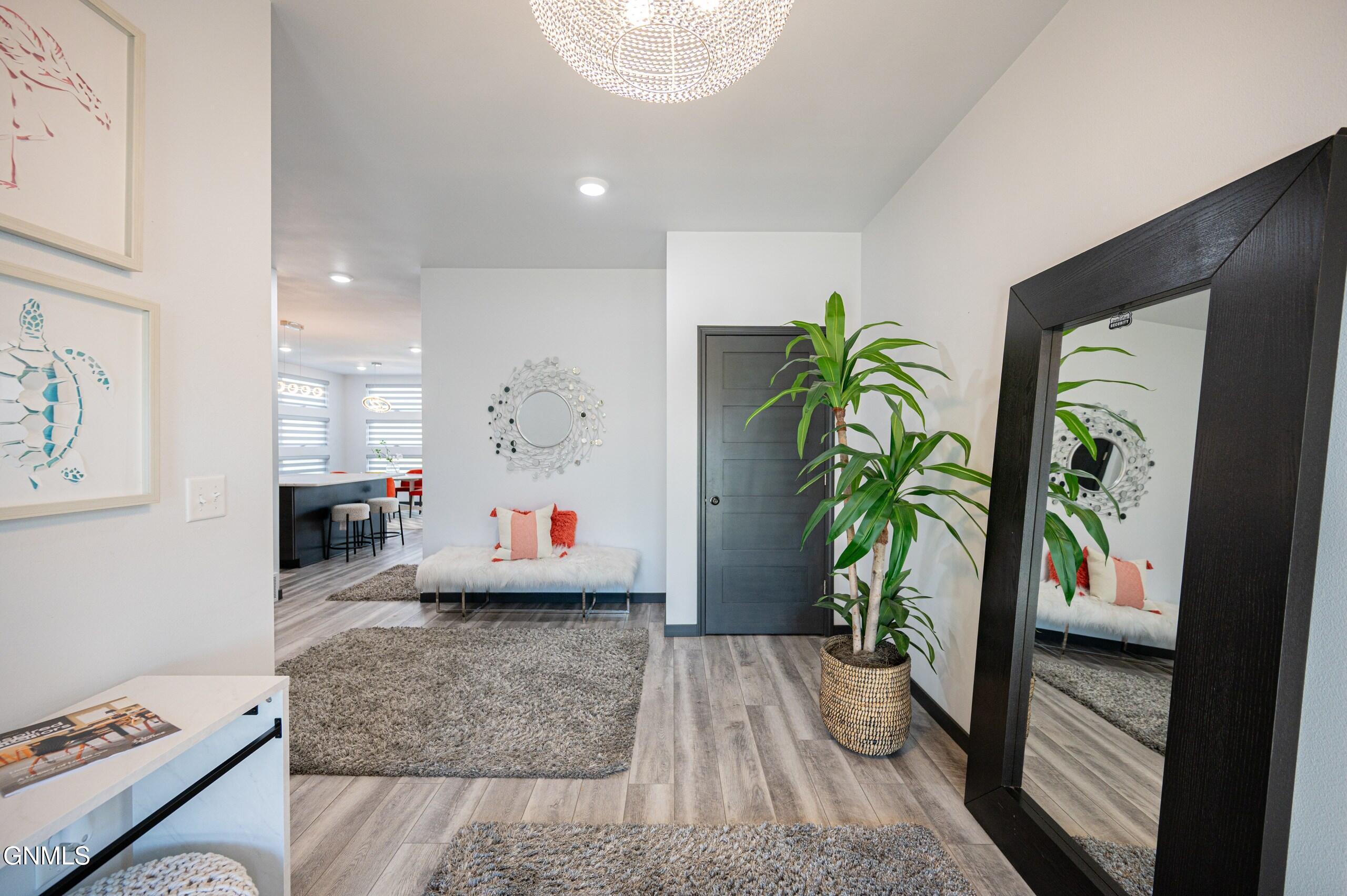 2321 Bayview Court