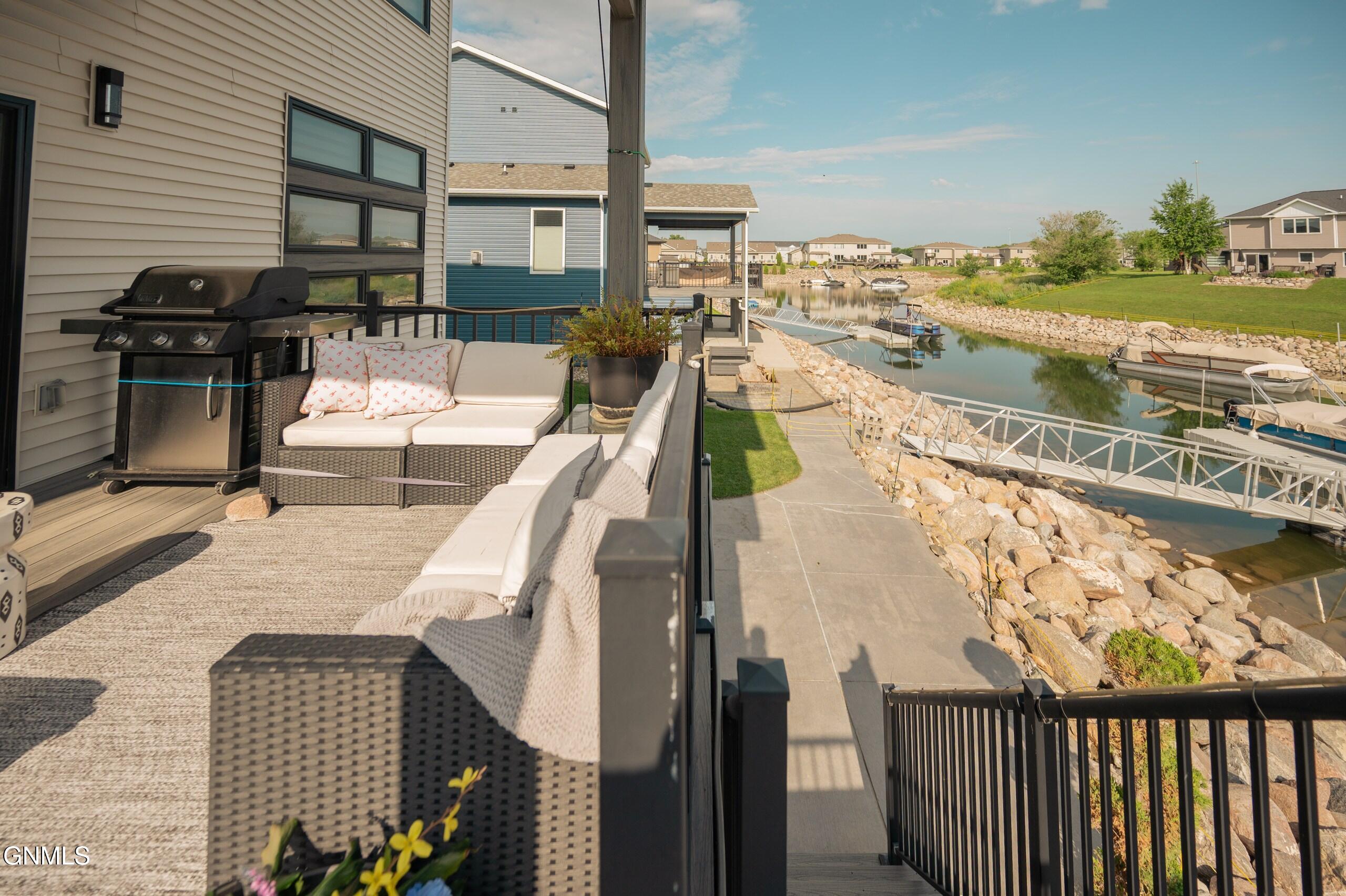 2321 Bayview Court