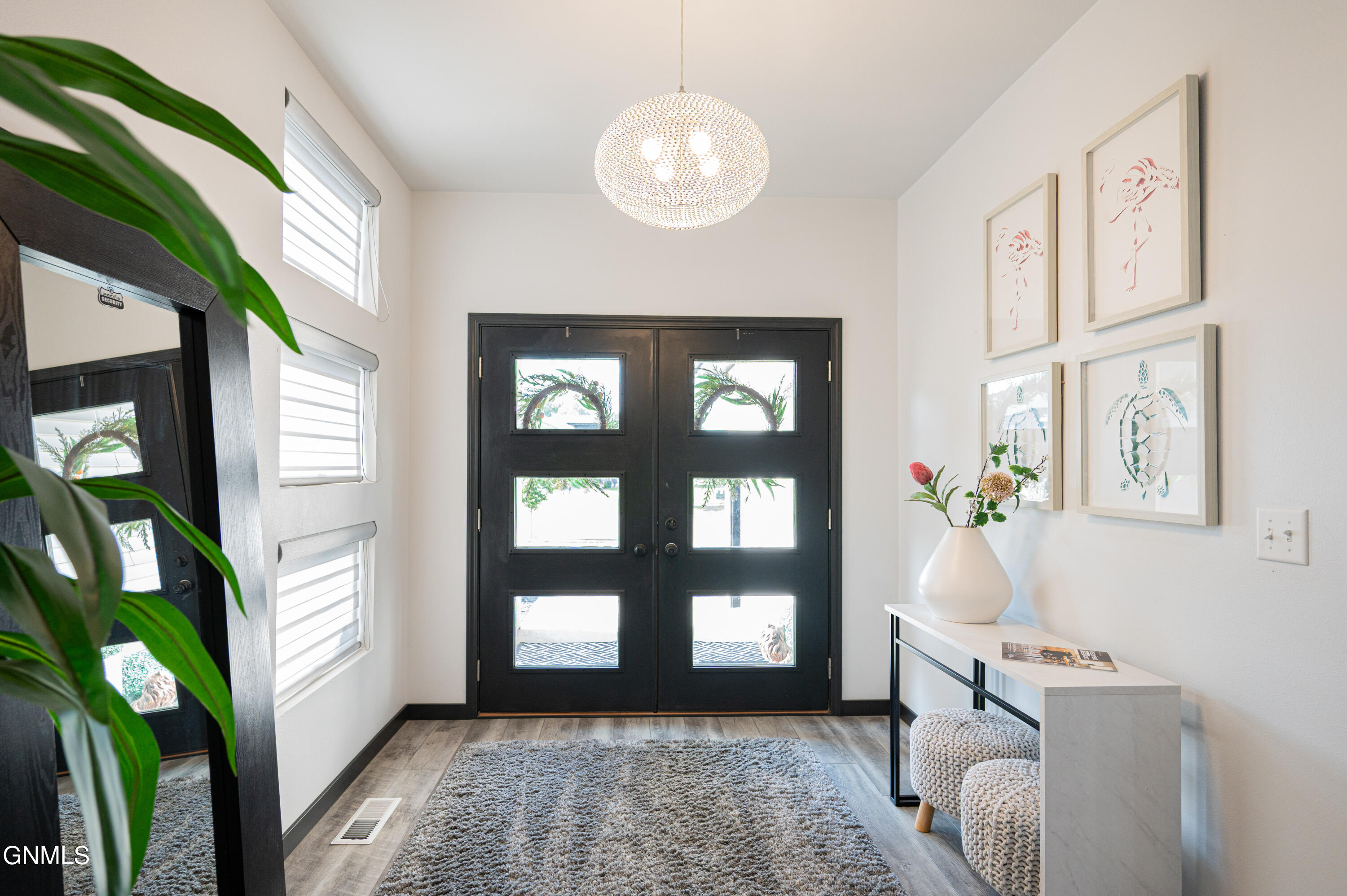 2321 Bayview Court