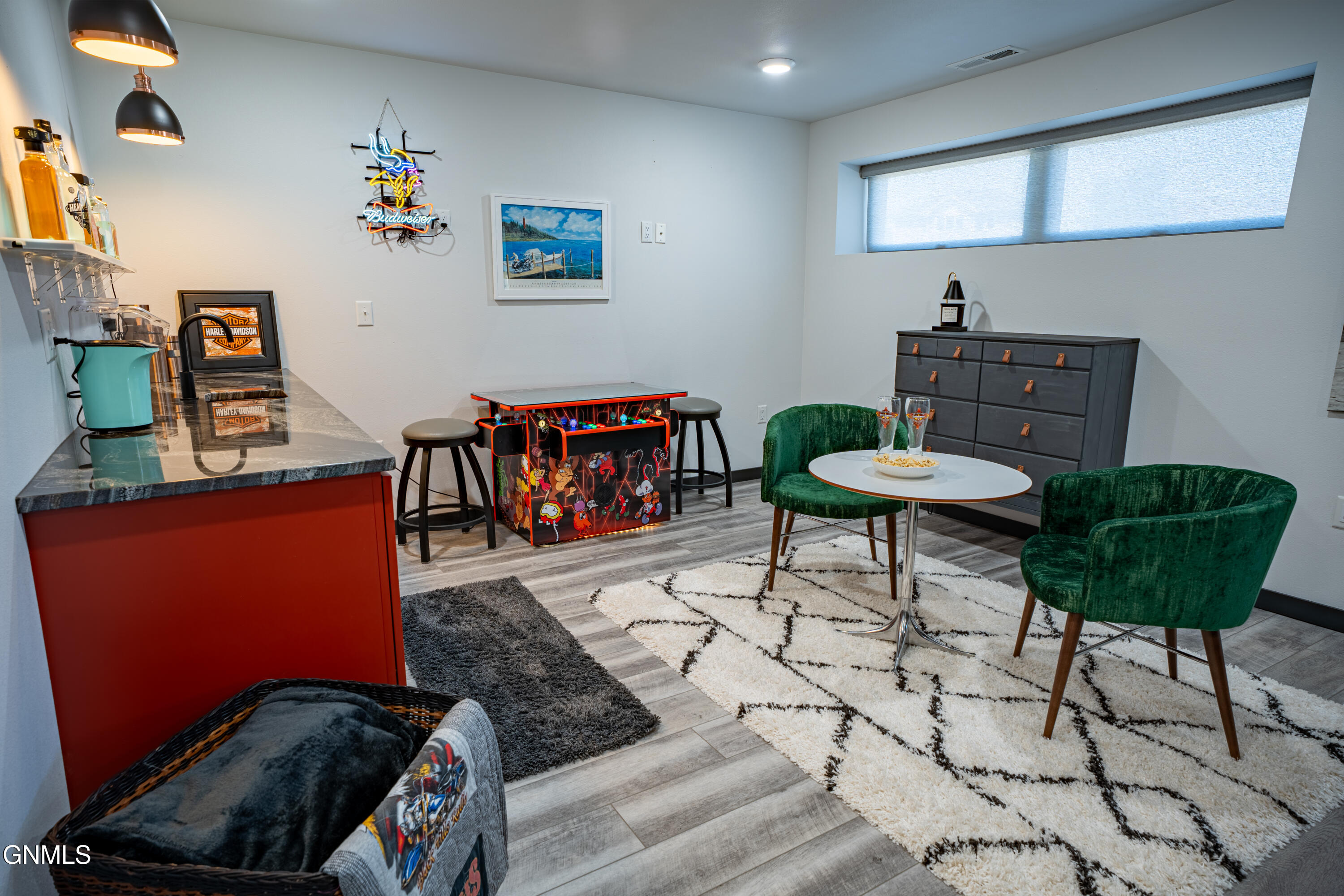 2321 Bayview Court
