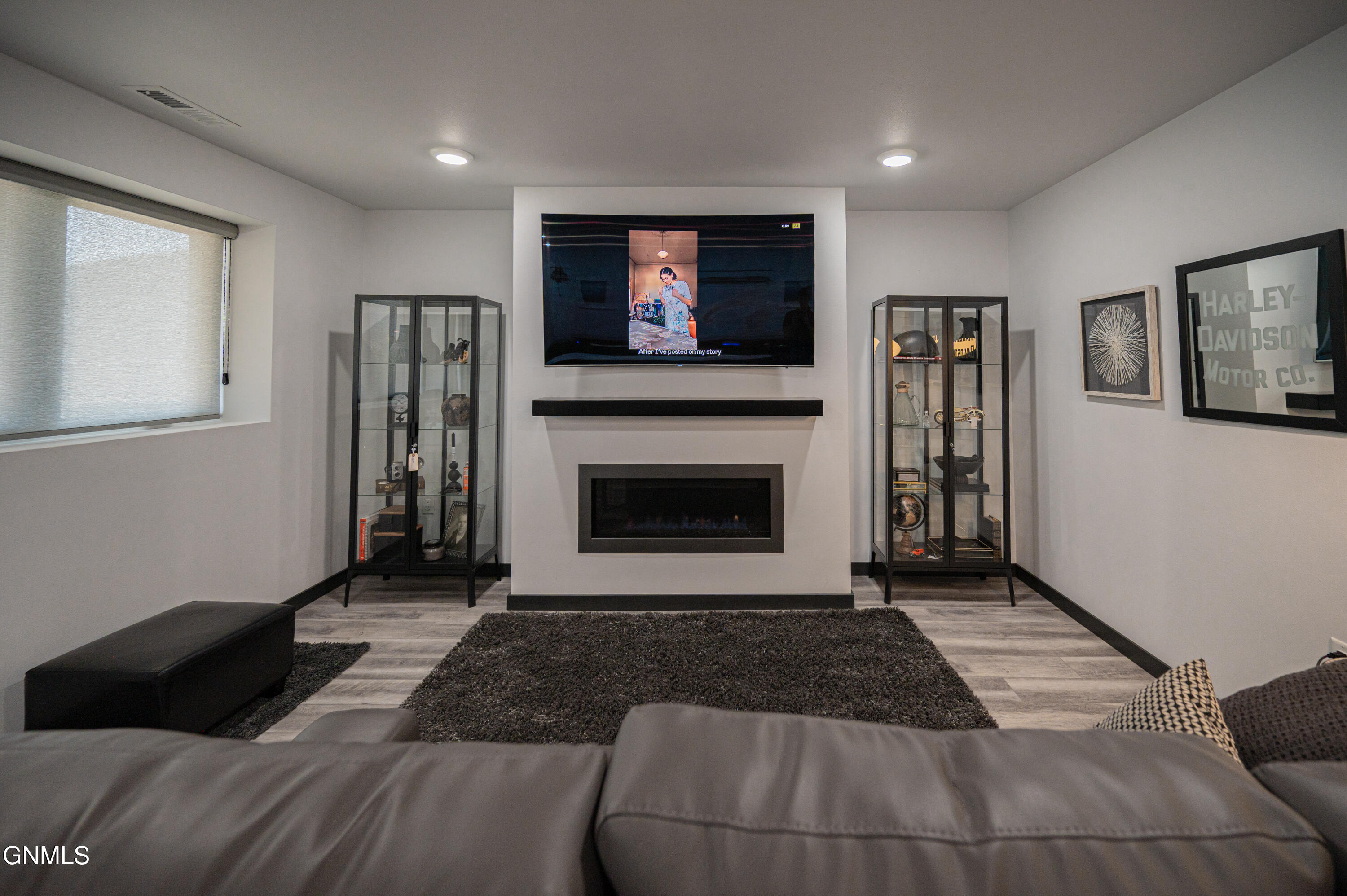 2321 Bayview Court