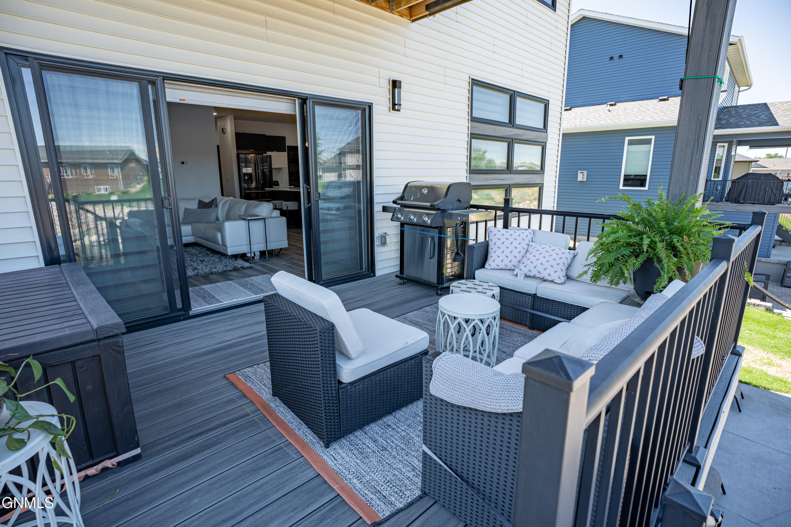 2321 Bayview Court