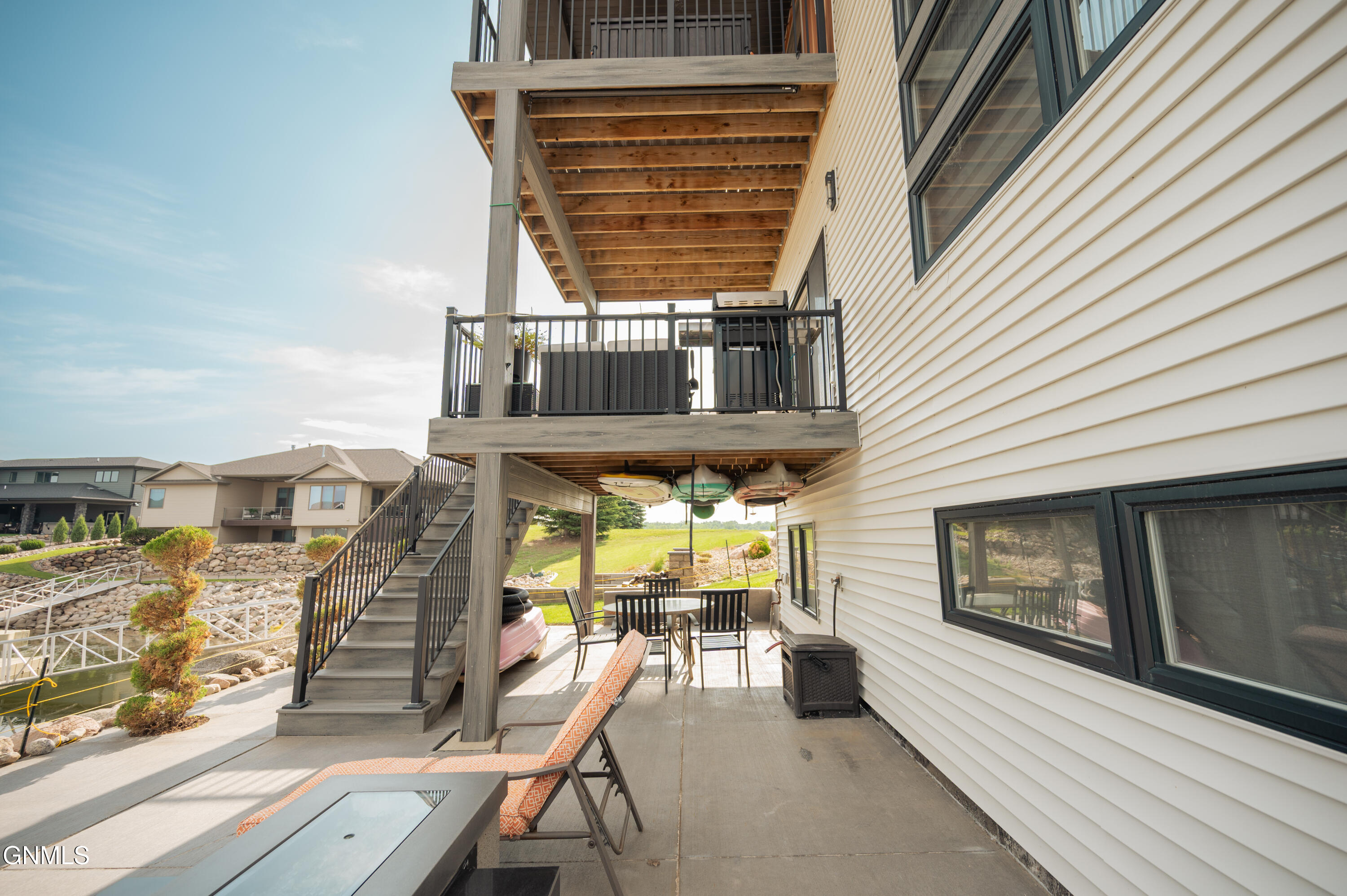 2321 Bayview Court