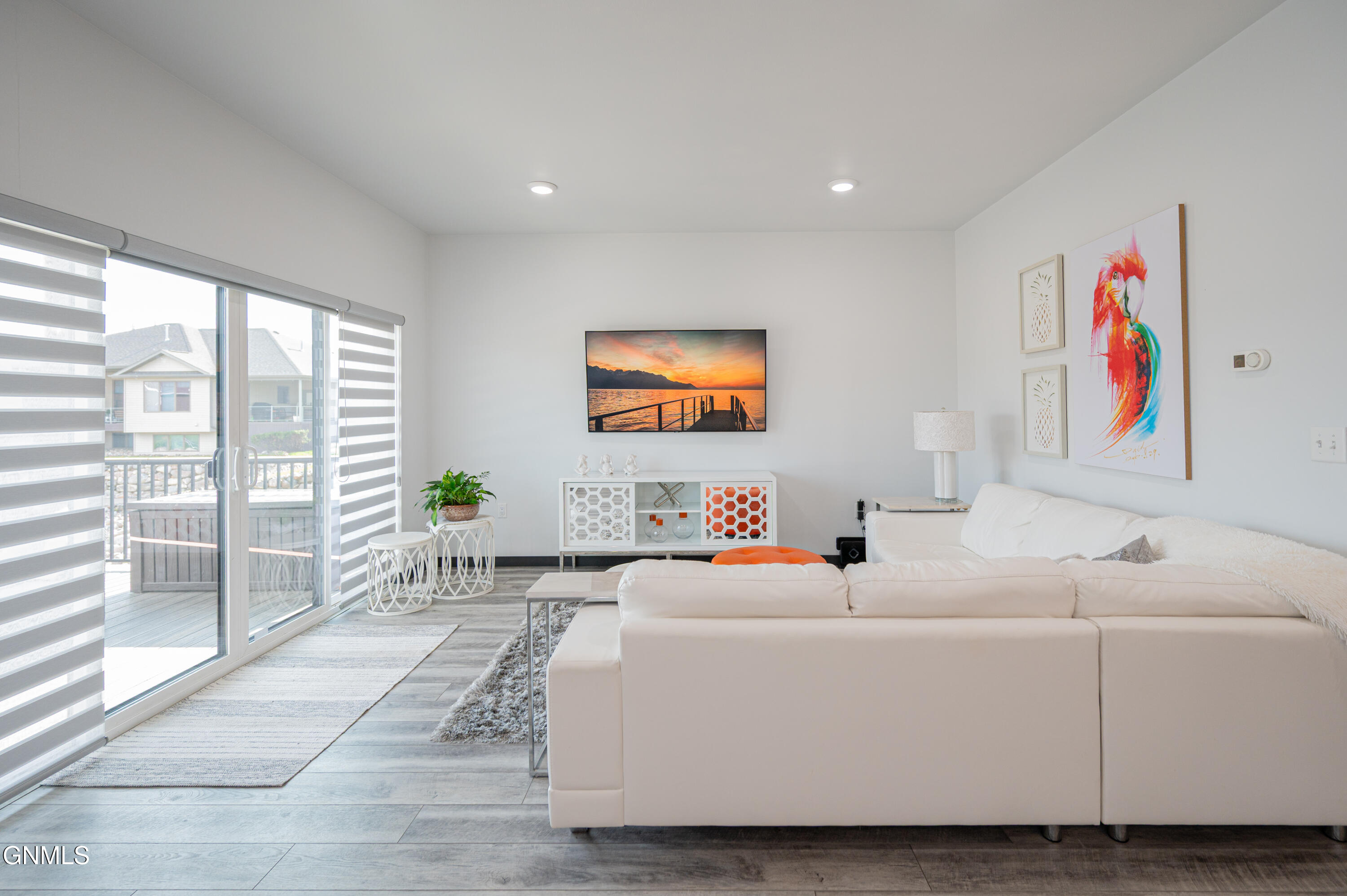 2321 Bayview Court