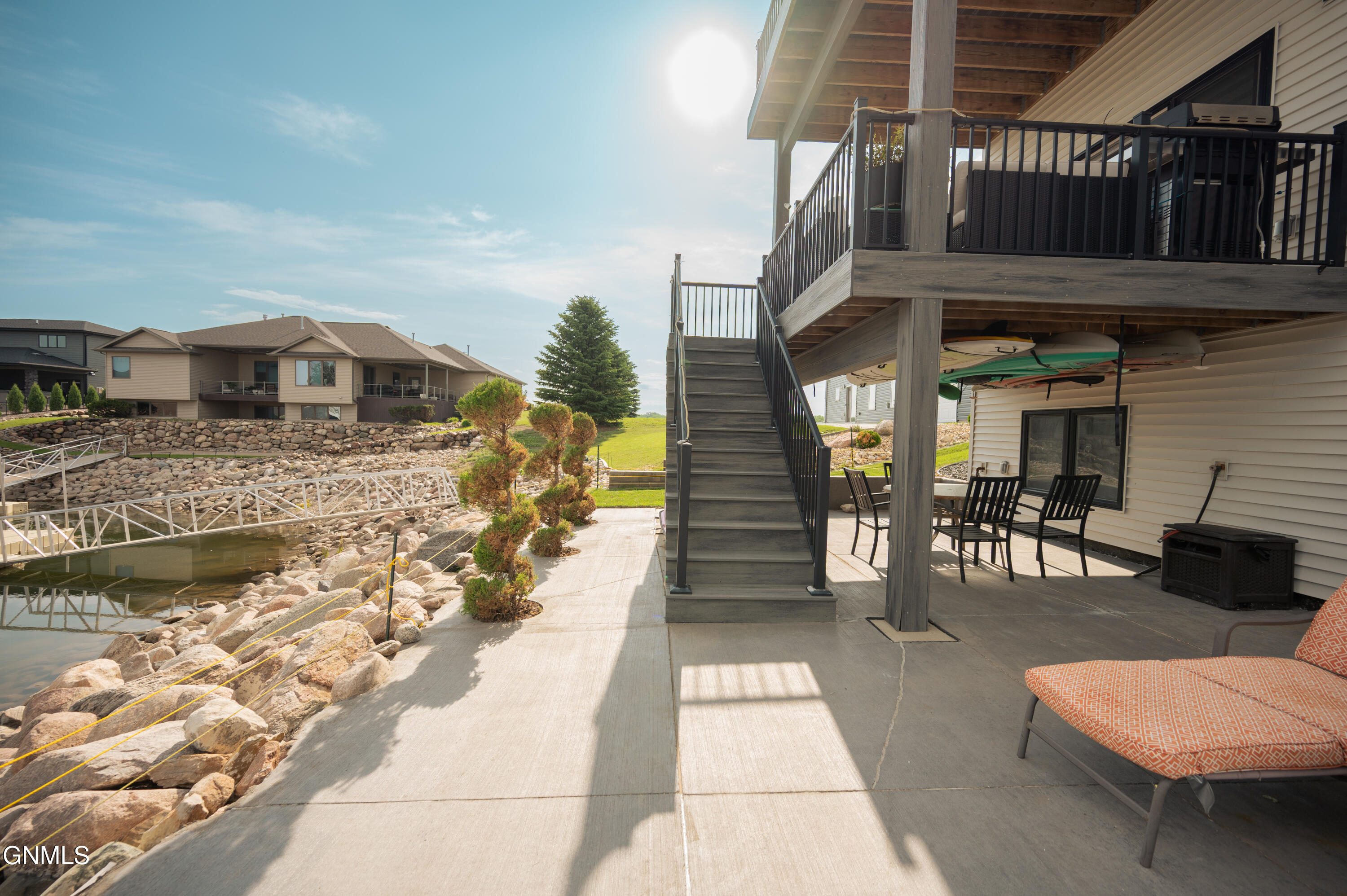2321 Bayview Court