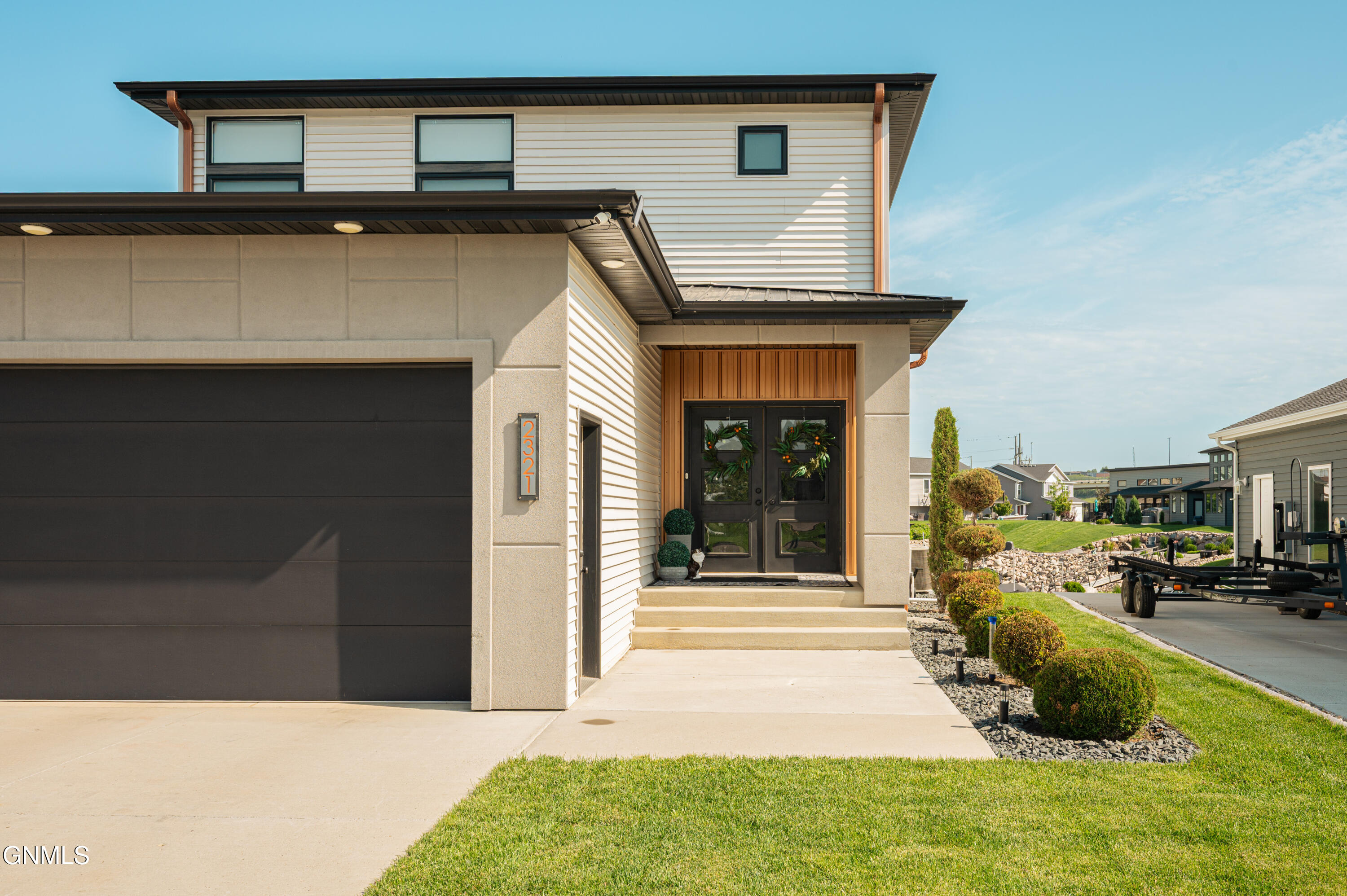 2321 Bayview Court