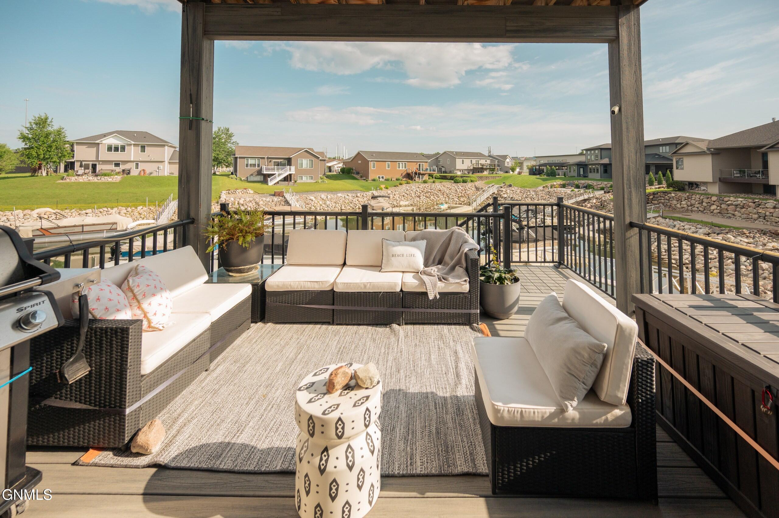 2321 Bayview Court