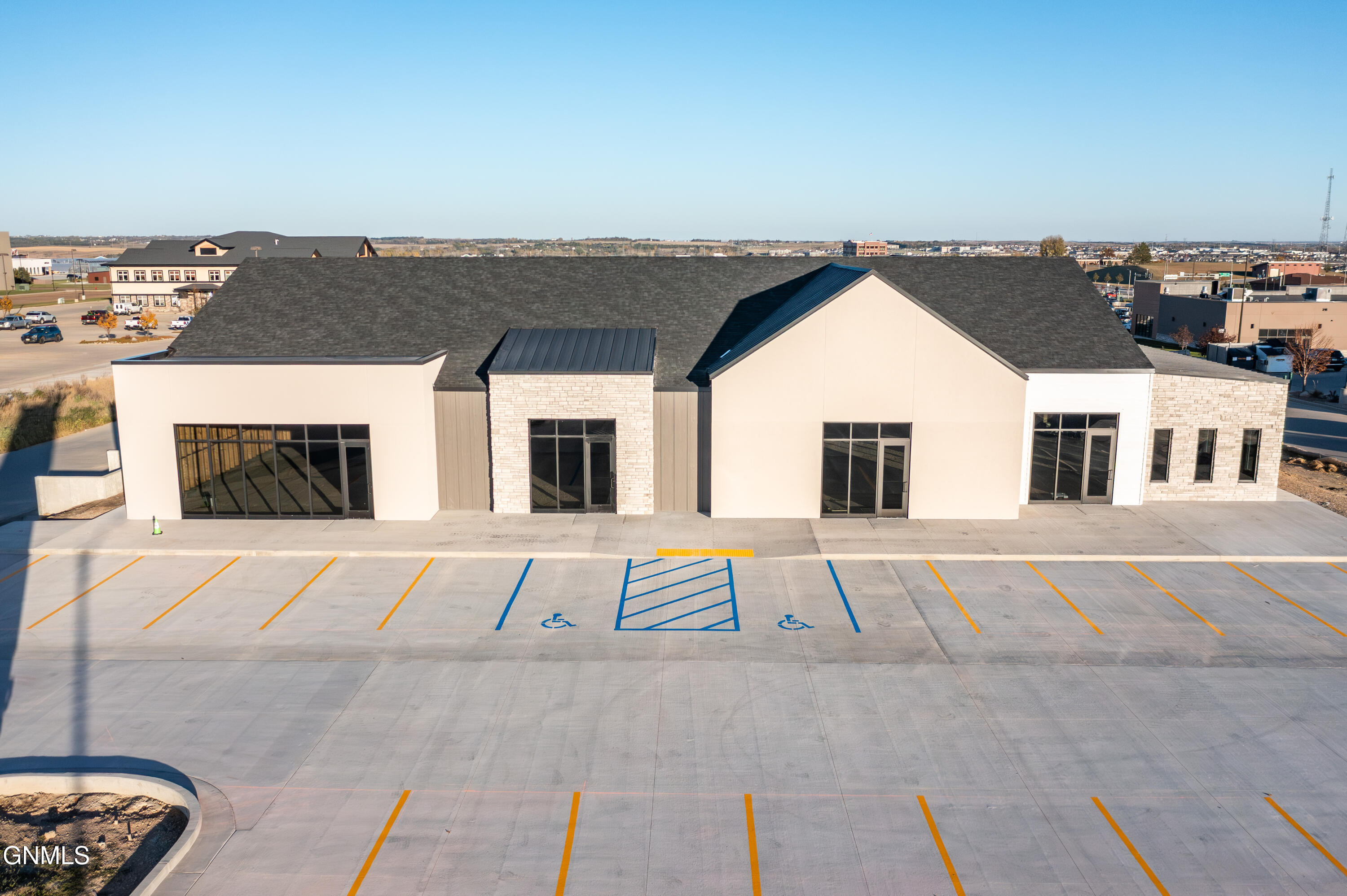 4475 Coleman Street, 1-2