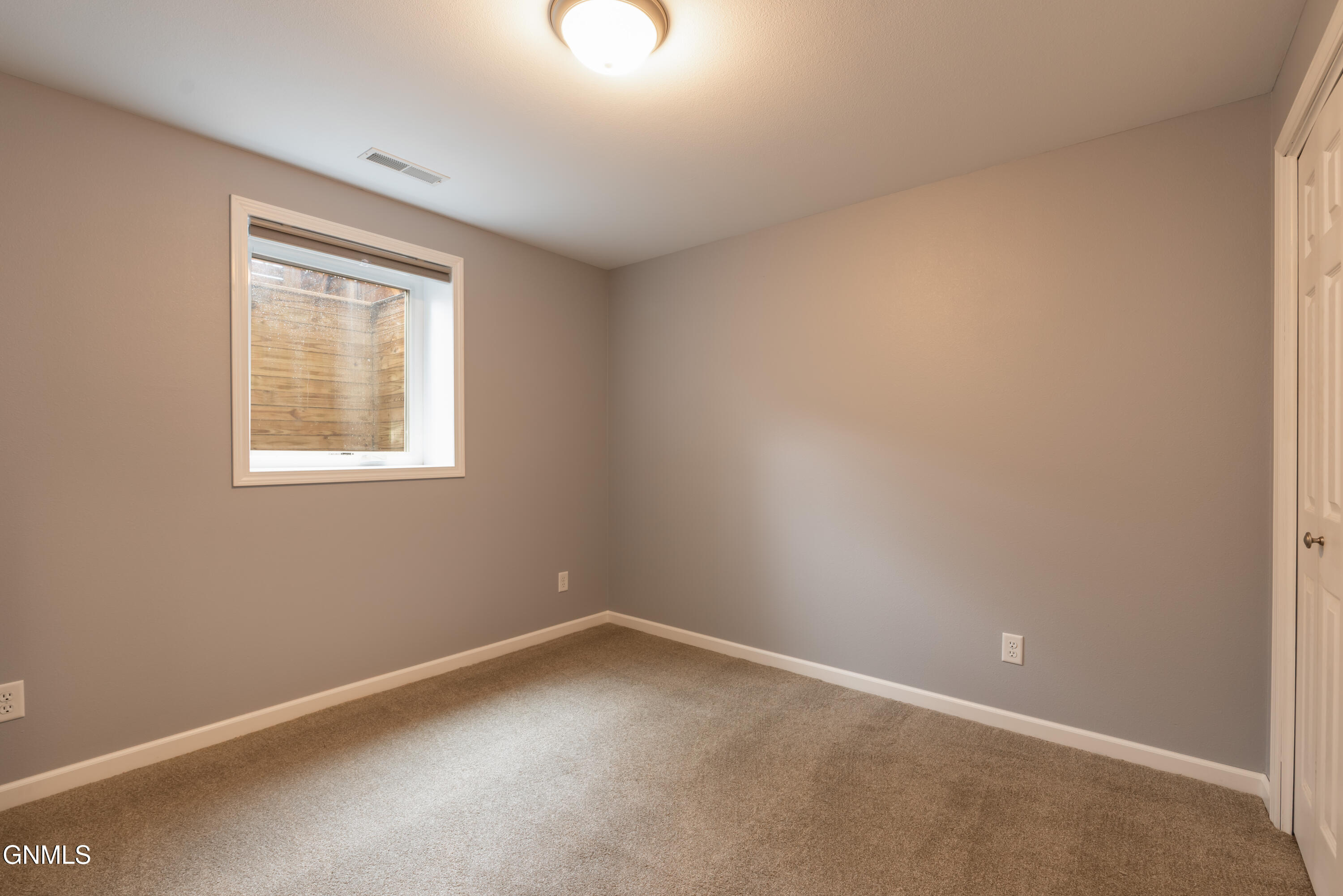 709 View Place SE
