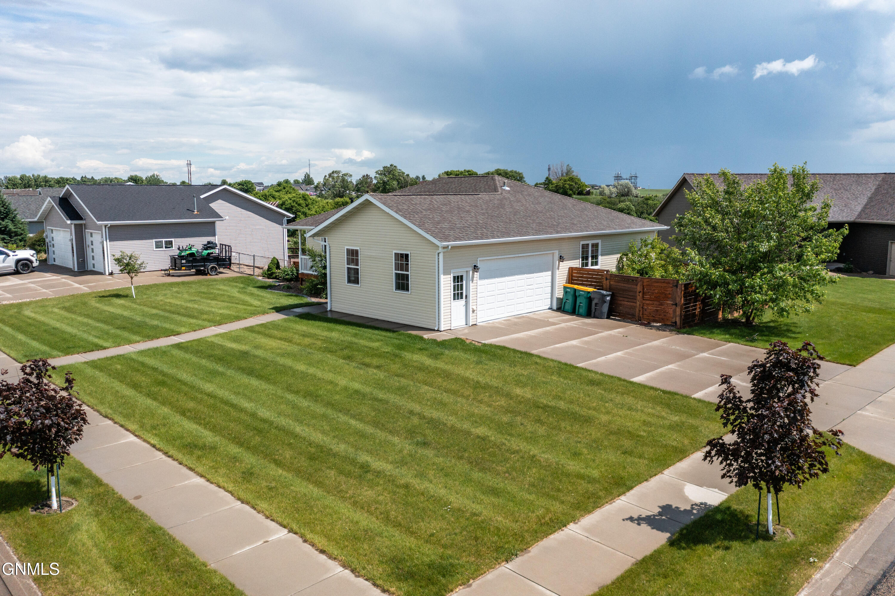 709 View Place SE