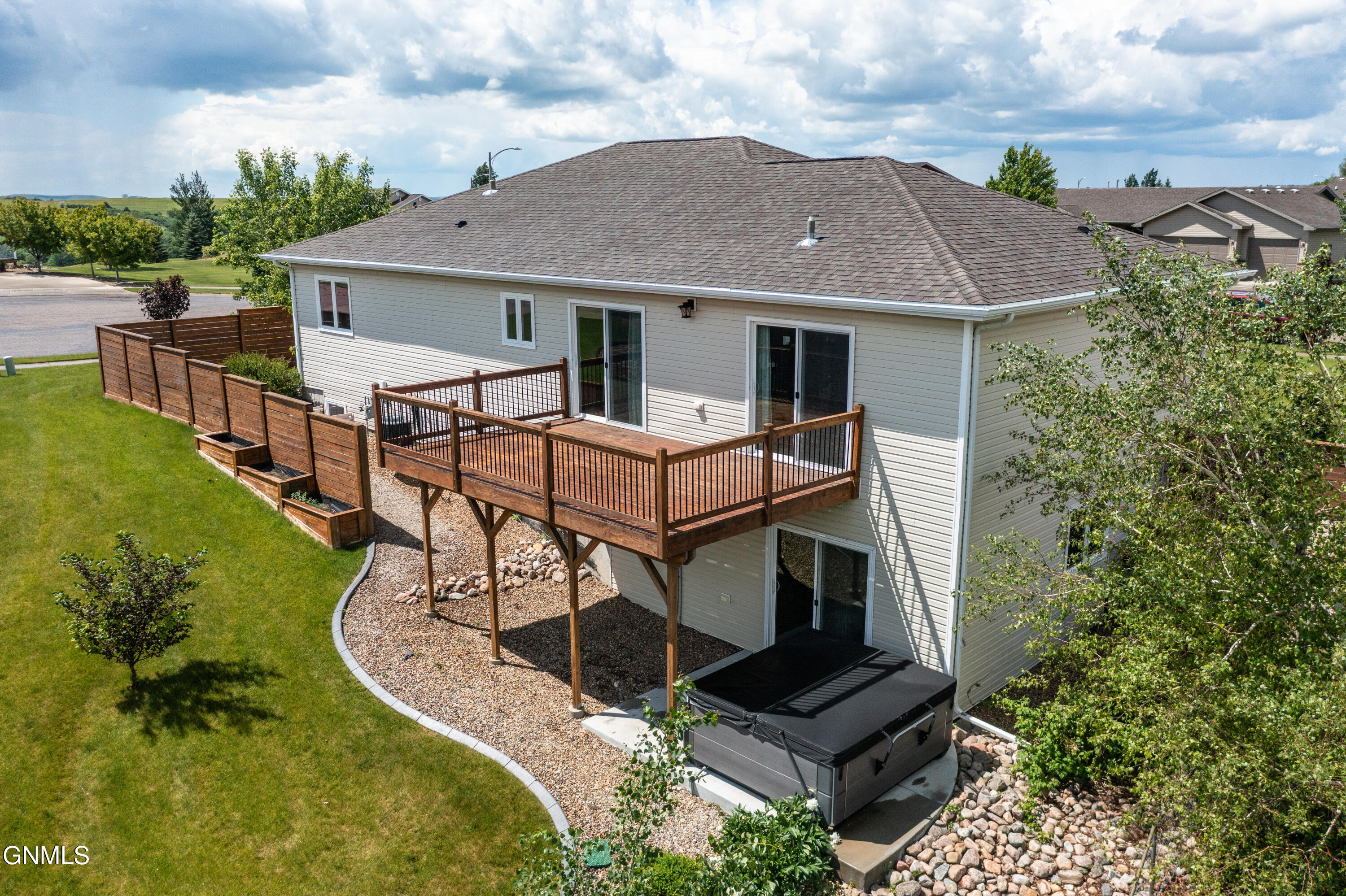 709 View Place SE