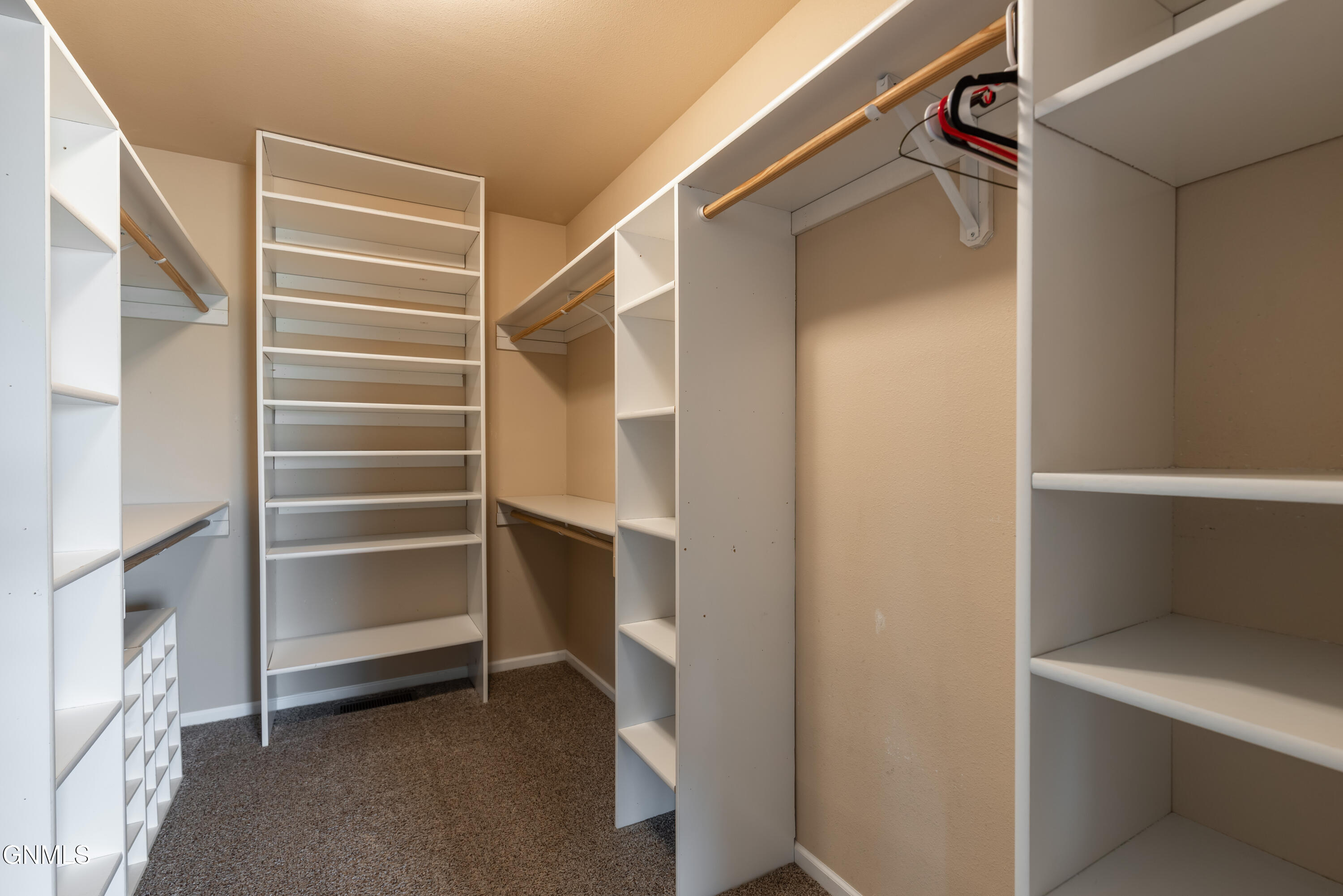 709 View Place SE