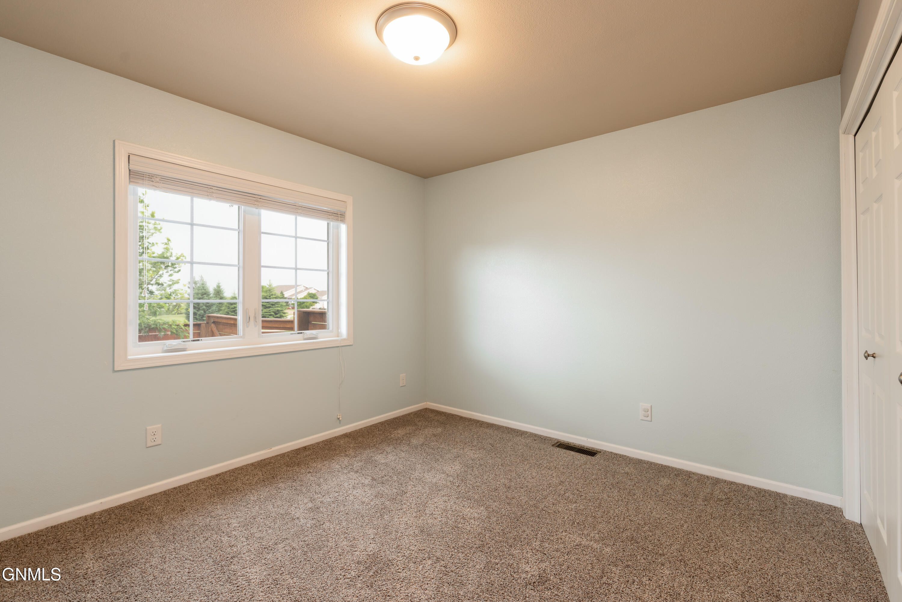 709 View Place SE