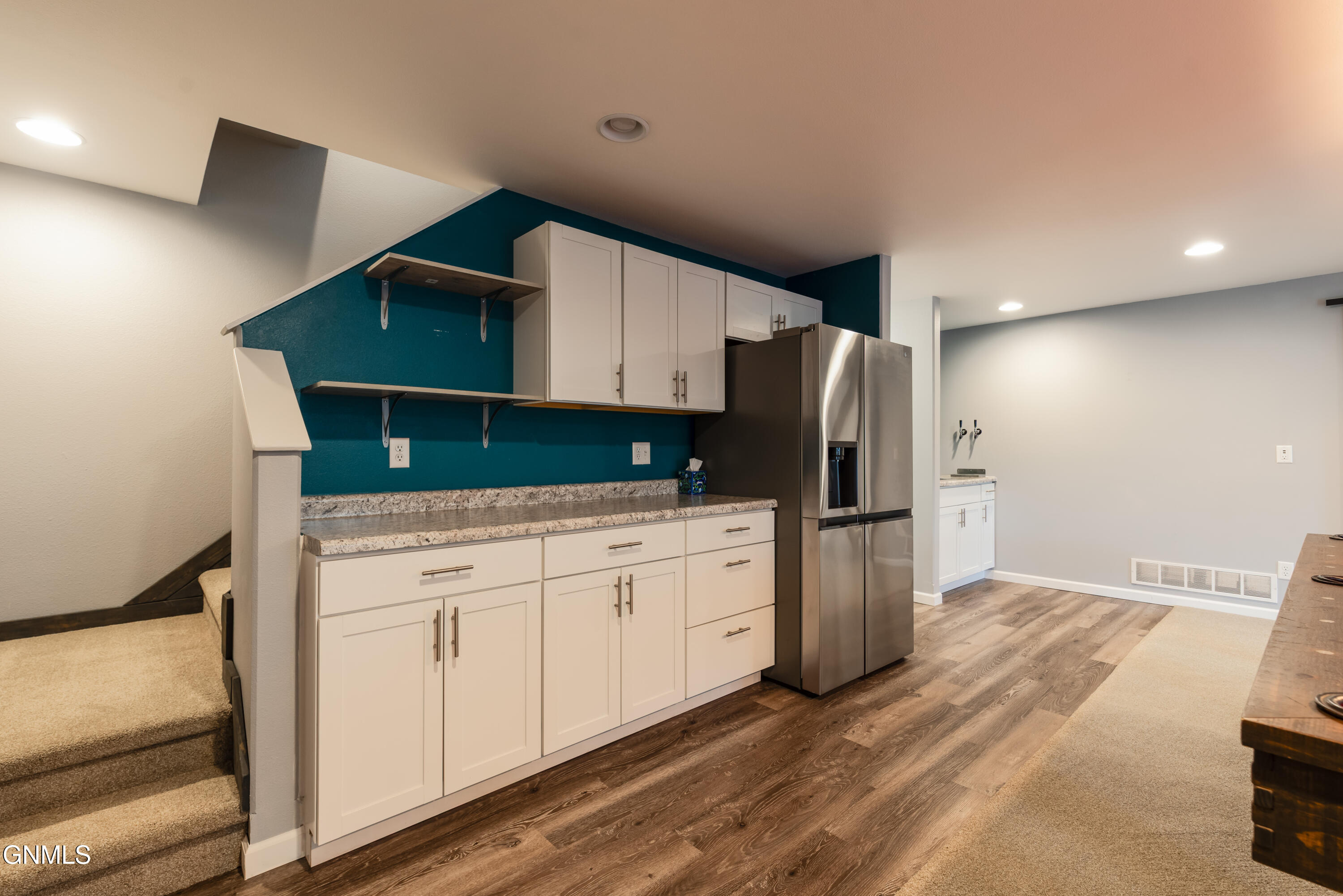 709 View Place SE