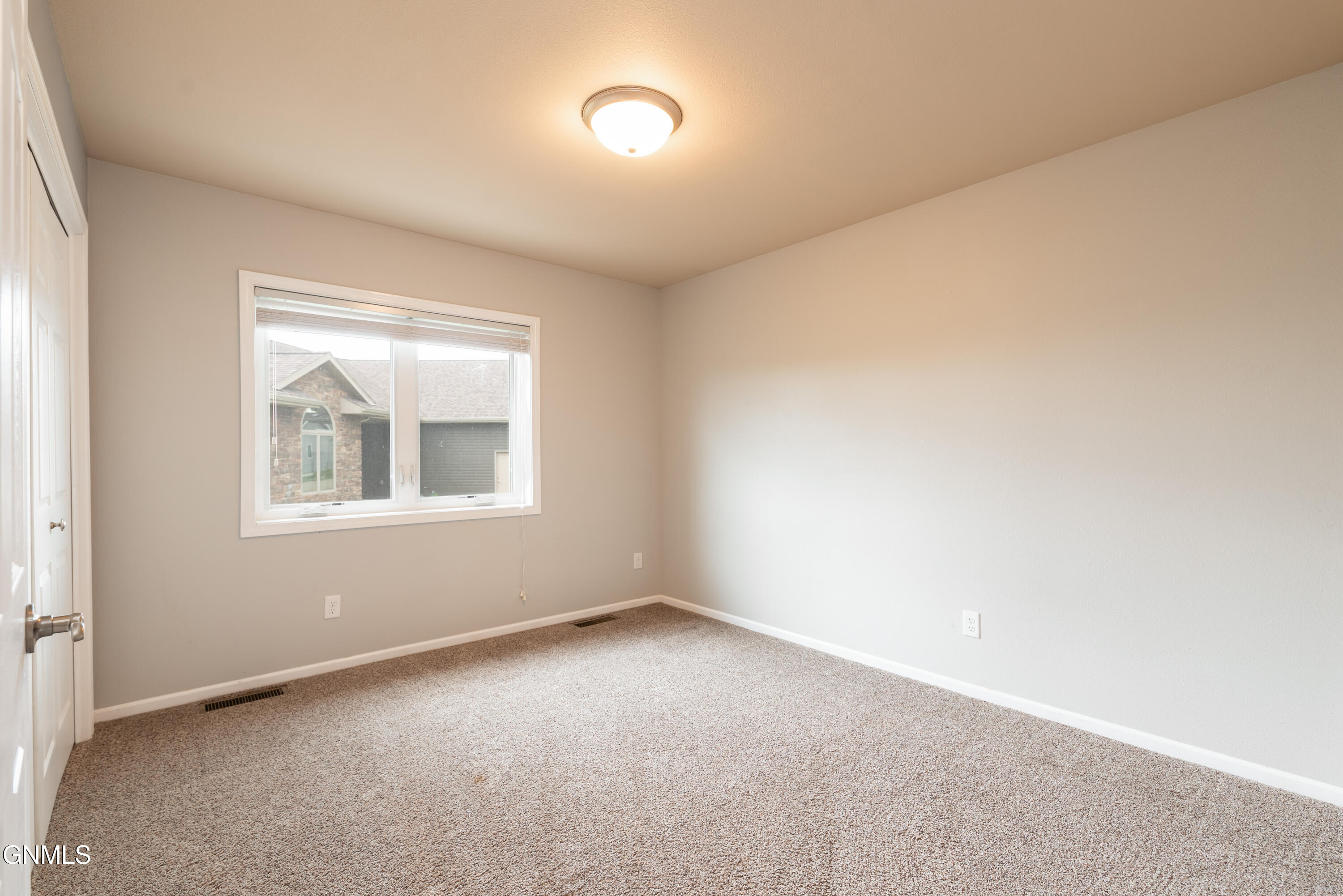 709 View Place SE