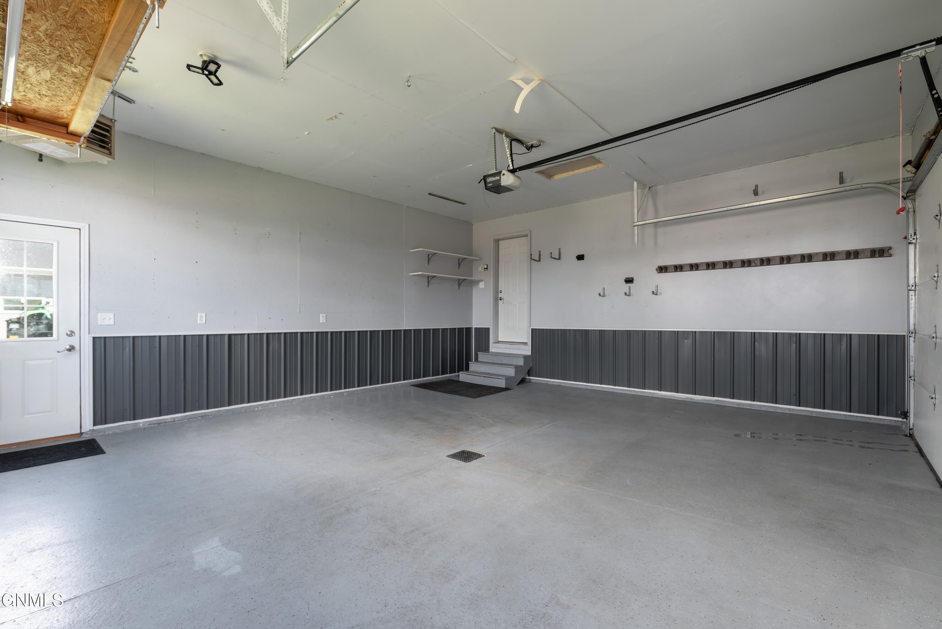 709 View Place SE