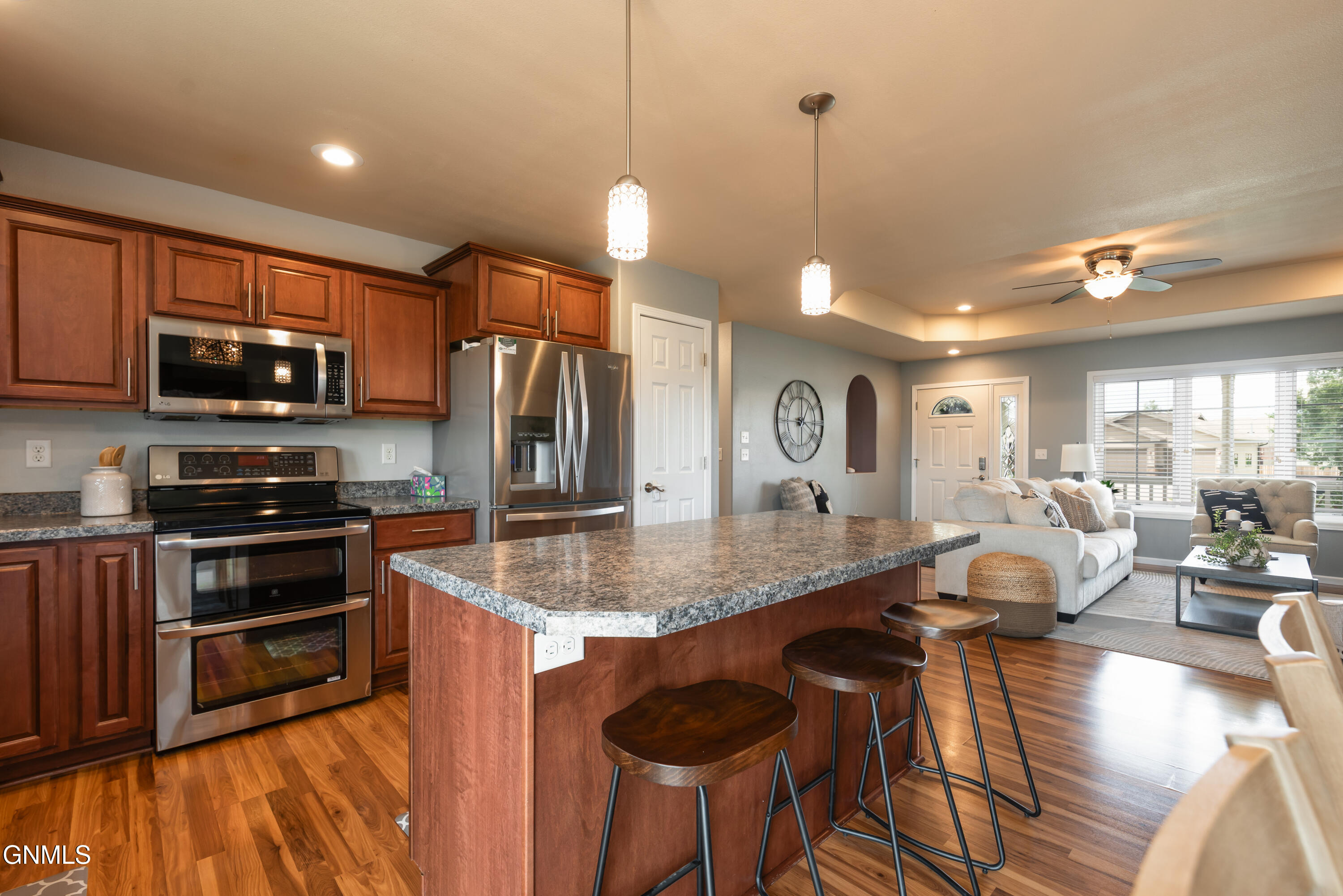 709 View Place SE