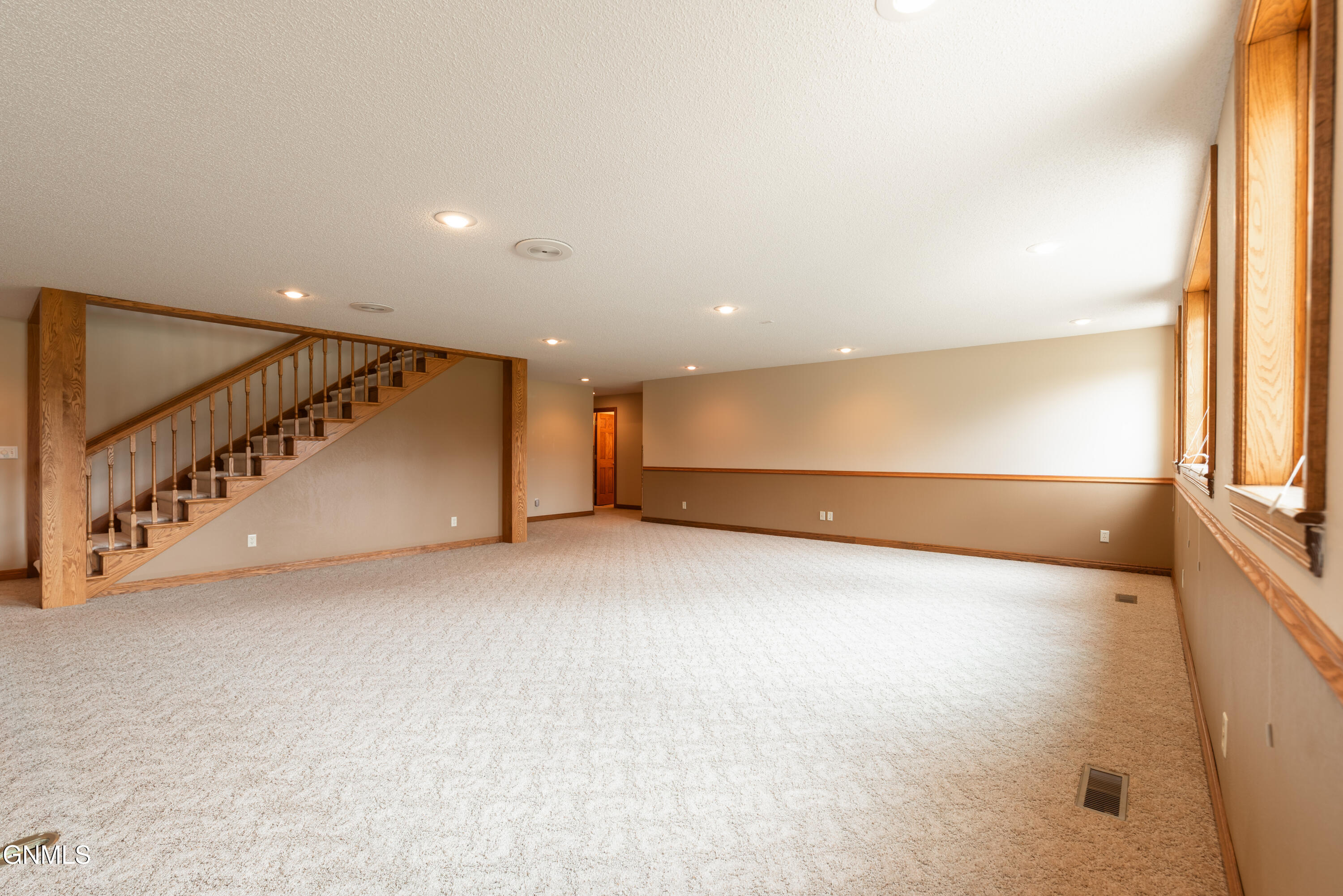 1512 Mutineer Place