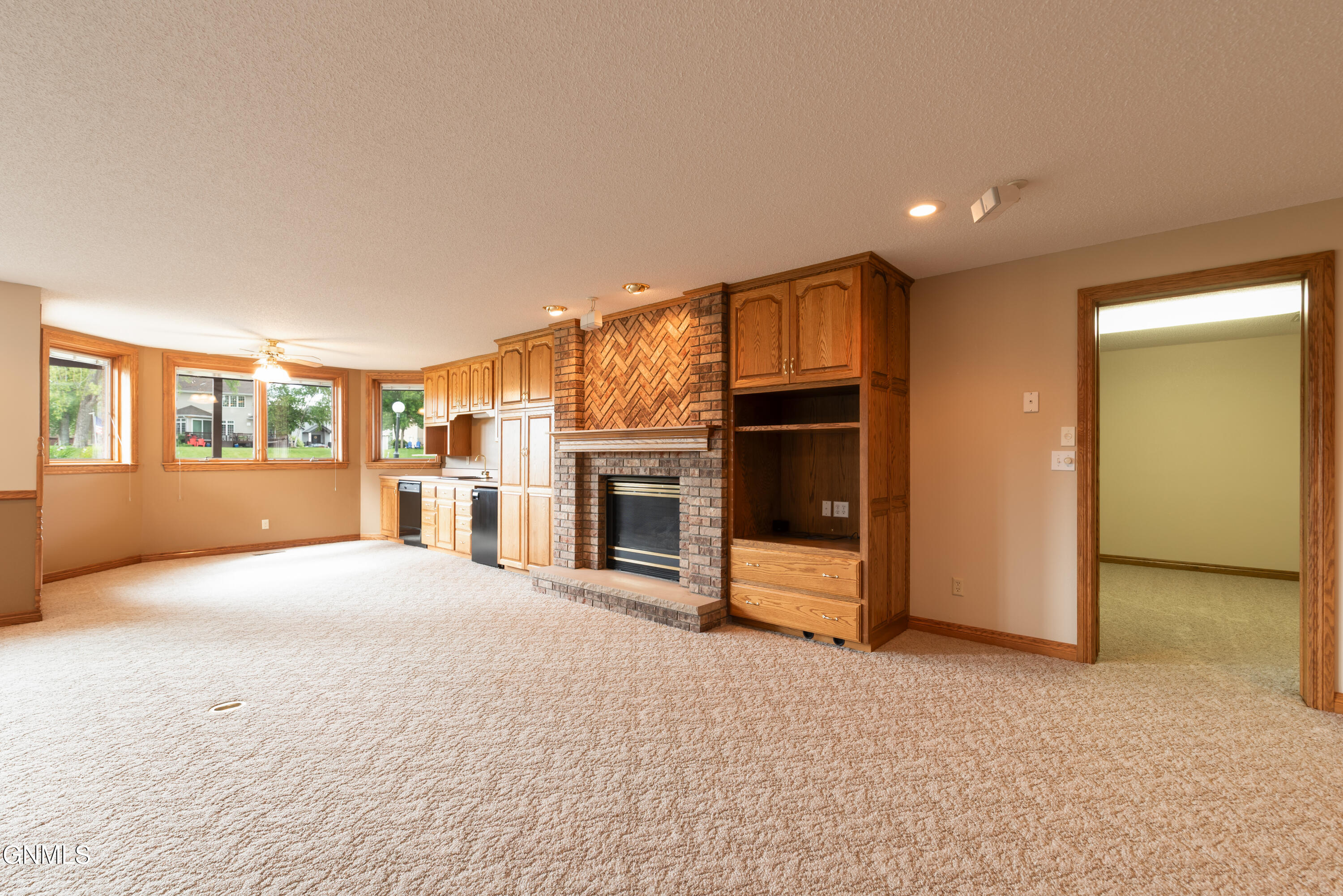 1512 Mutineer Place