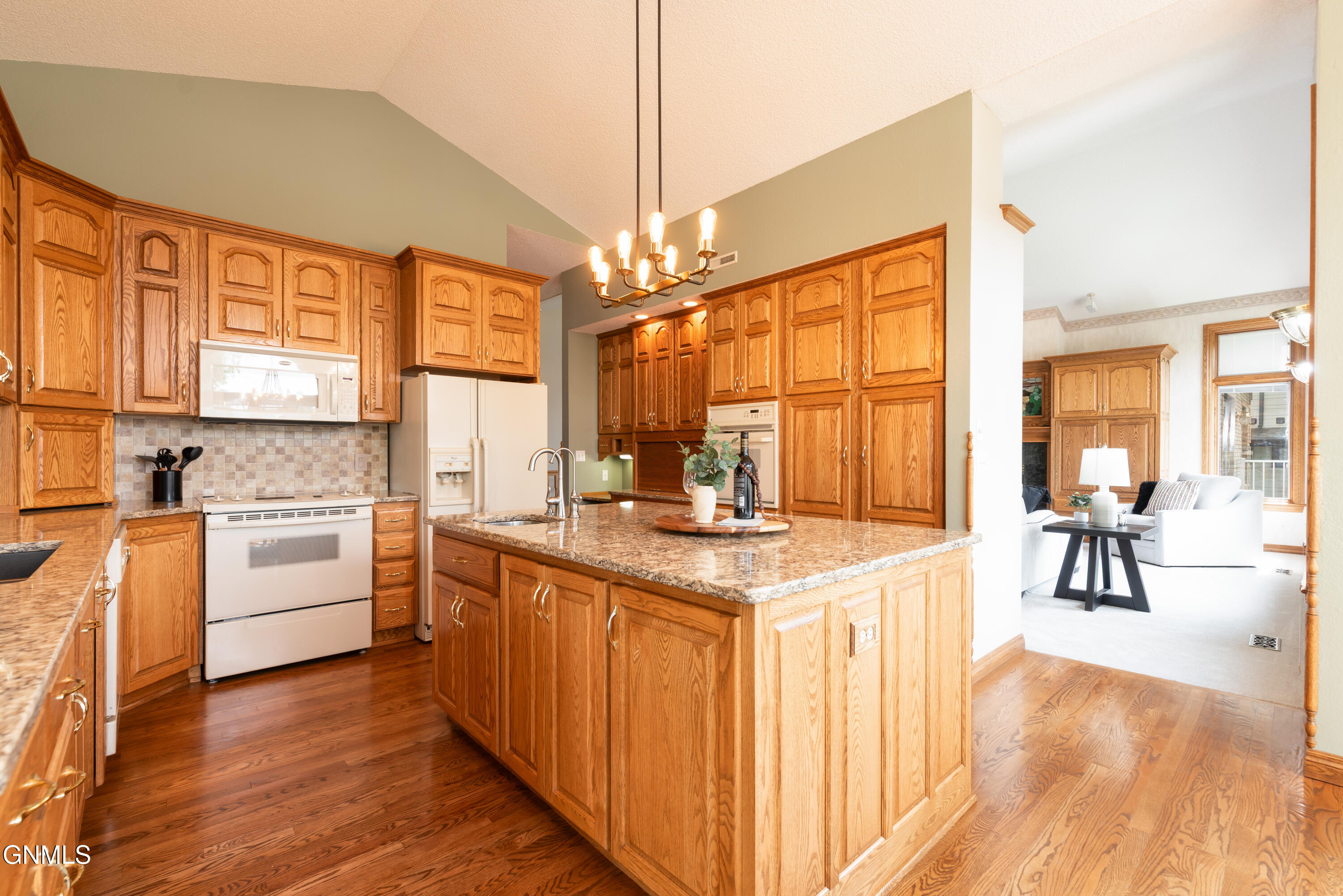 1512 Mutineer Place