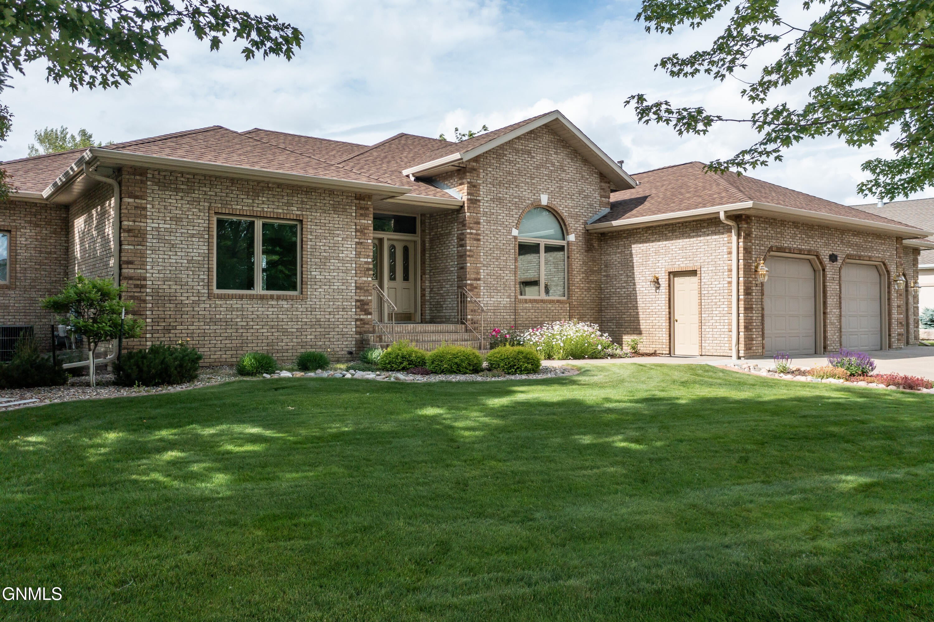 1512 Mutineer Place