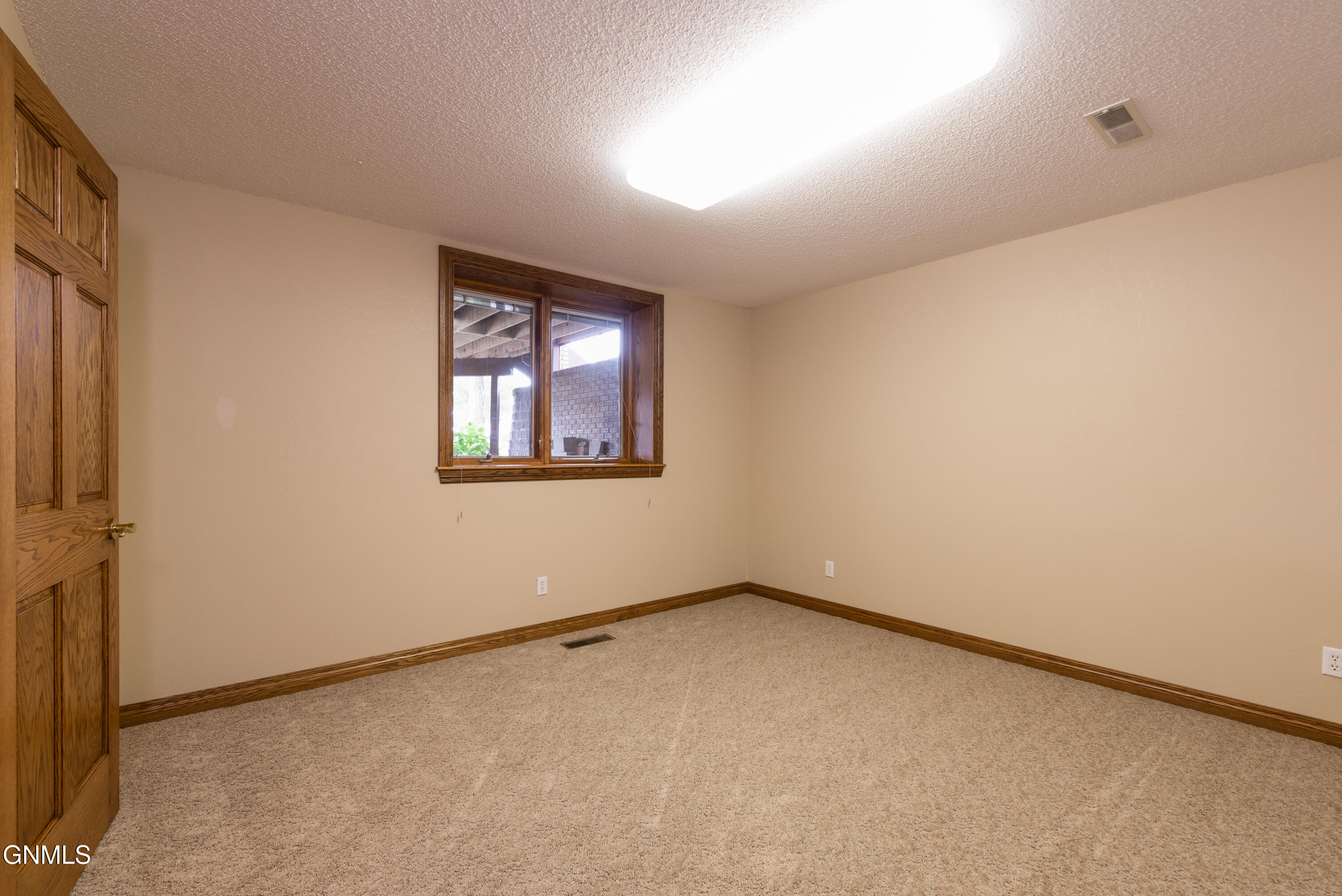 1512 Mutineer Place