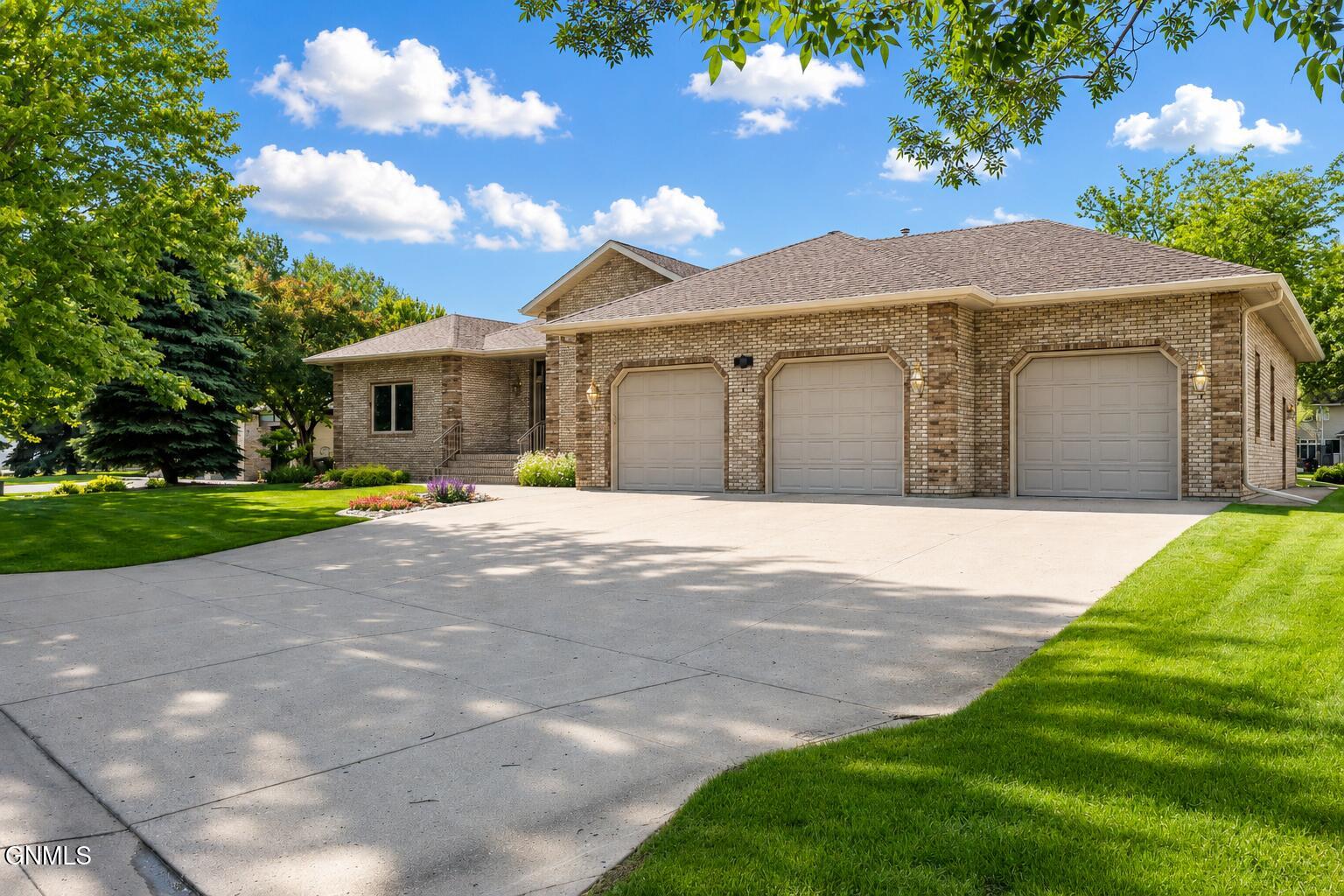 1512 Mutineer Place
