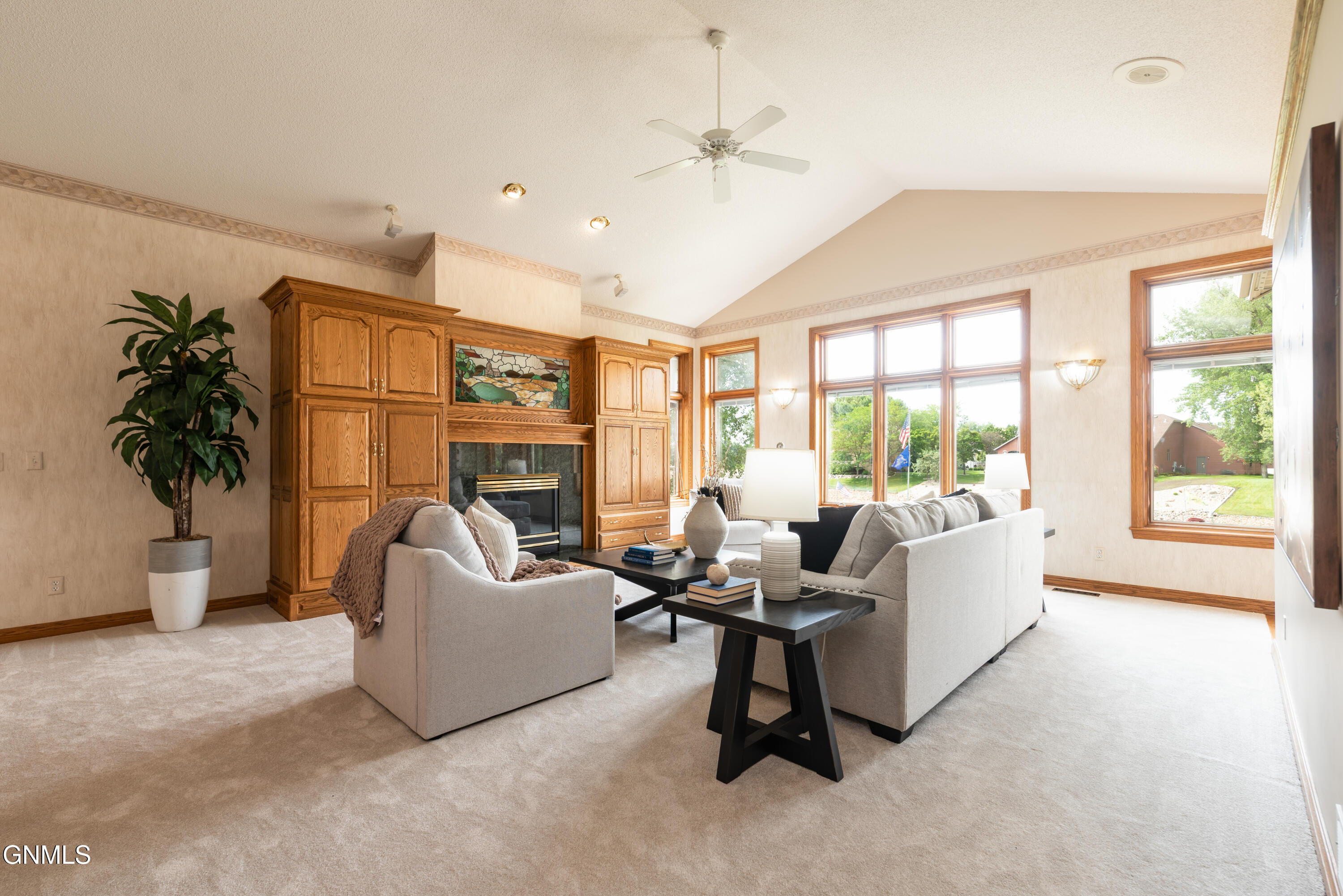 1512 Mutineer Place