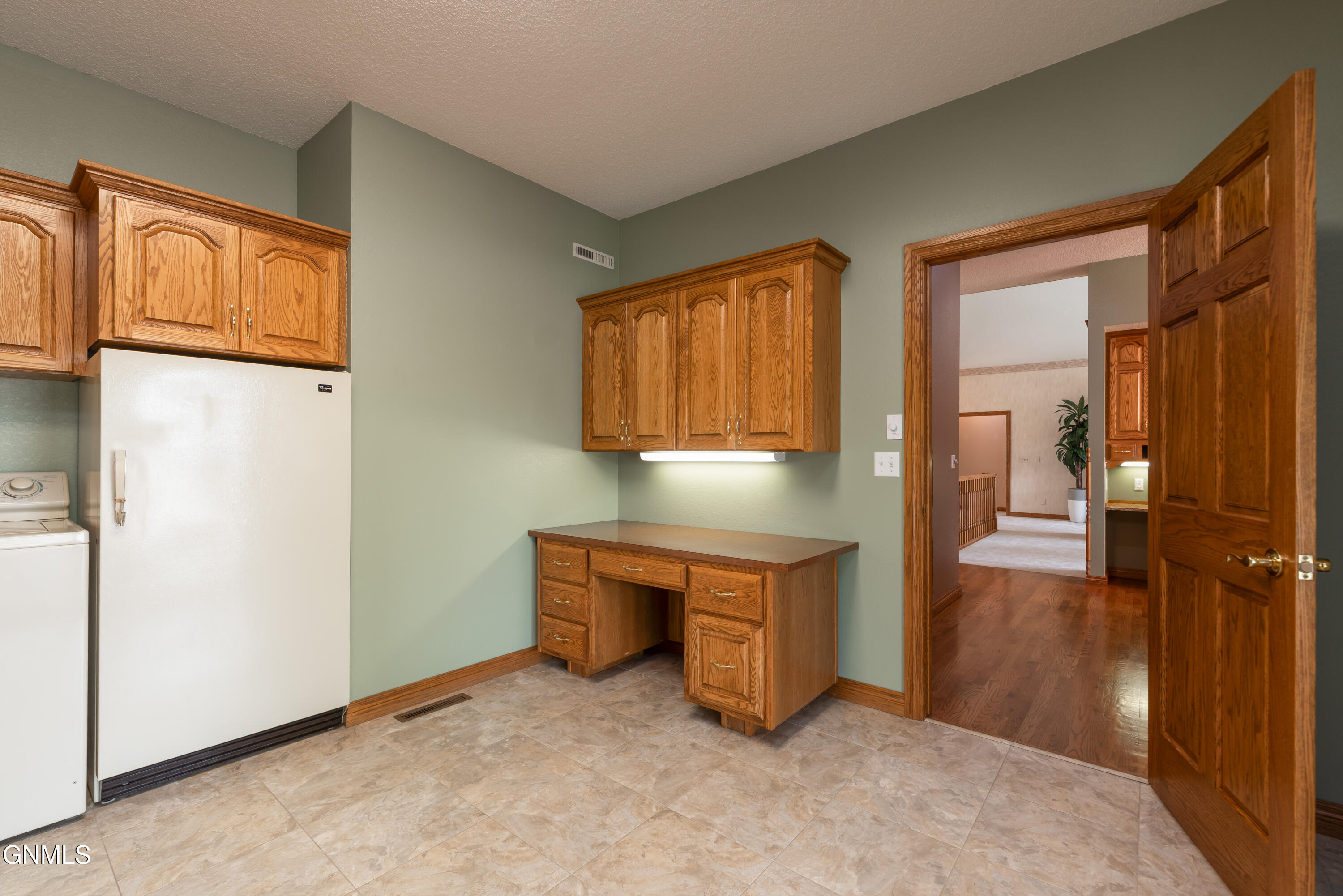1512 Mutineer Place