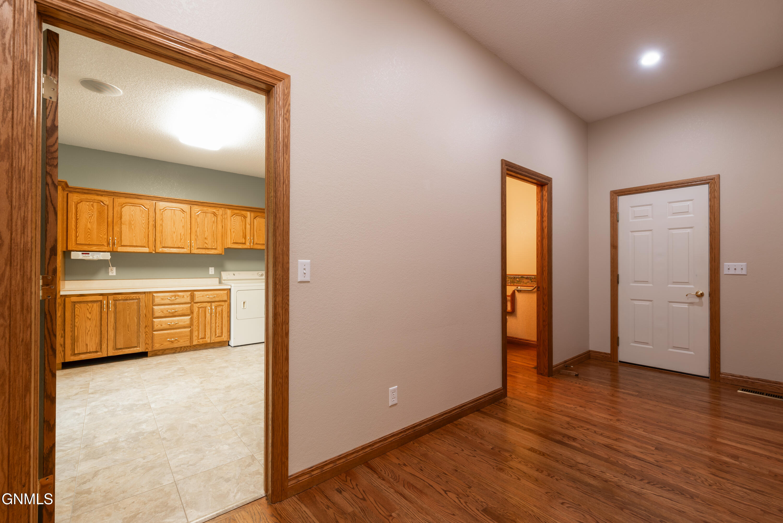 1512 Mutineer Place