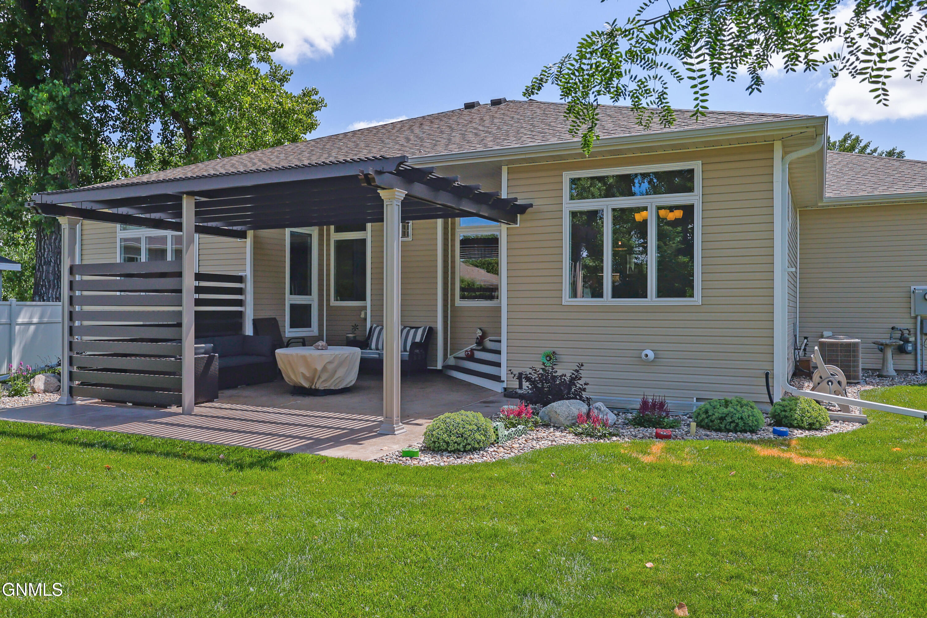 3601 Bay Shore Bend SE
