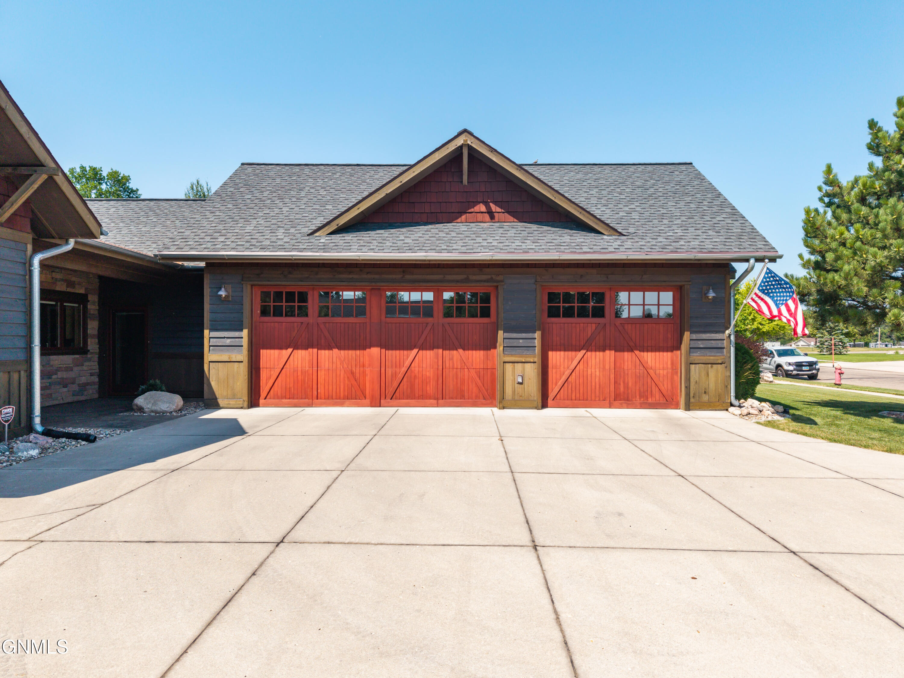 1205 Voyager Place