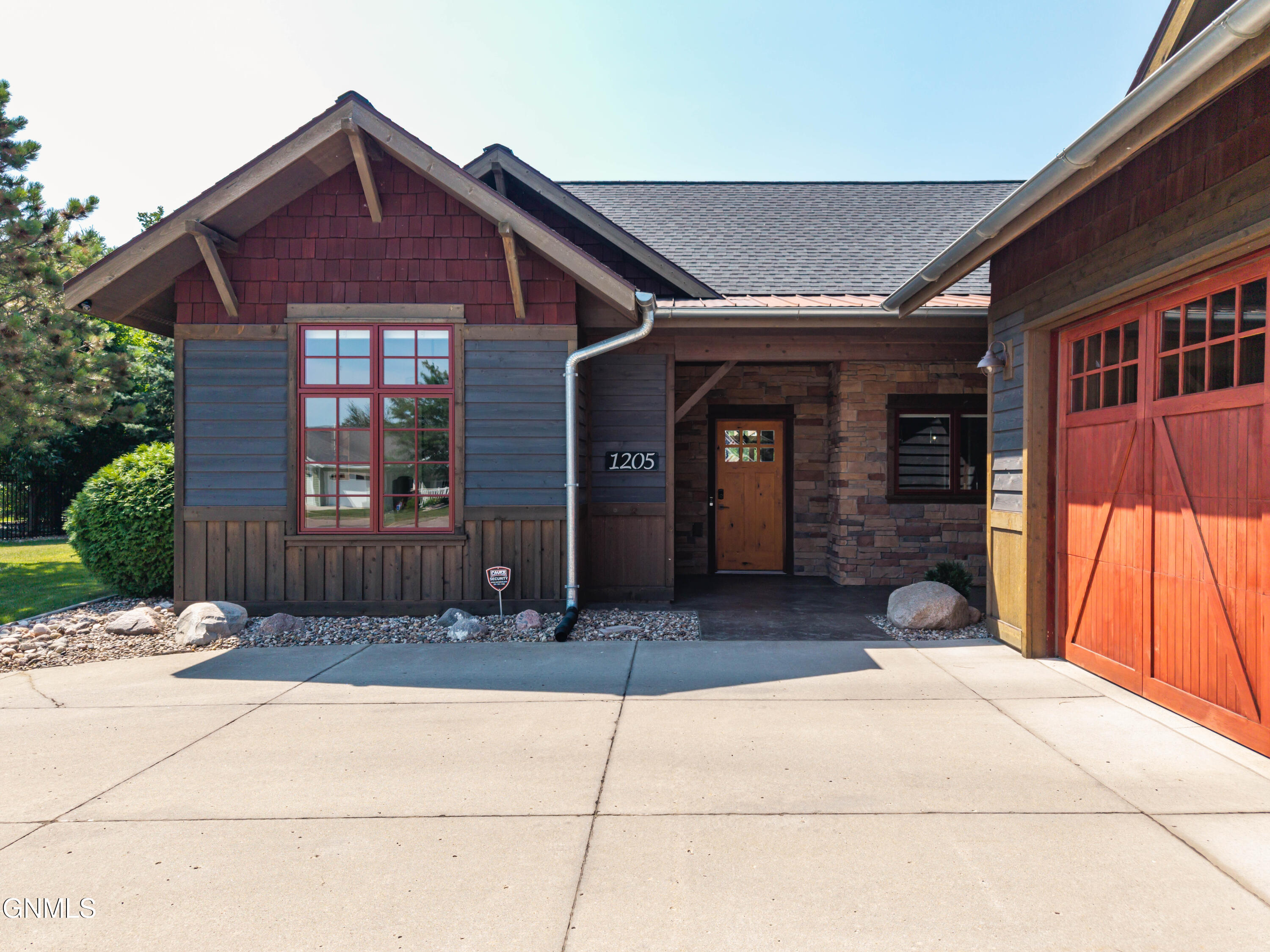 1205 Voyager Place